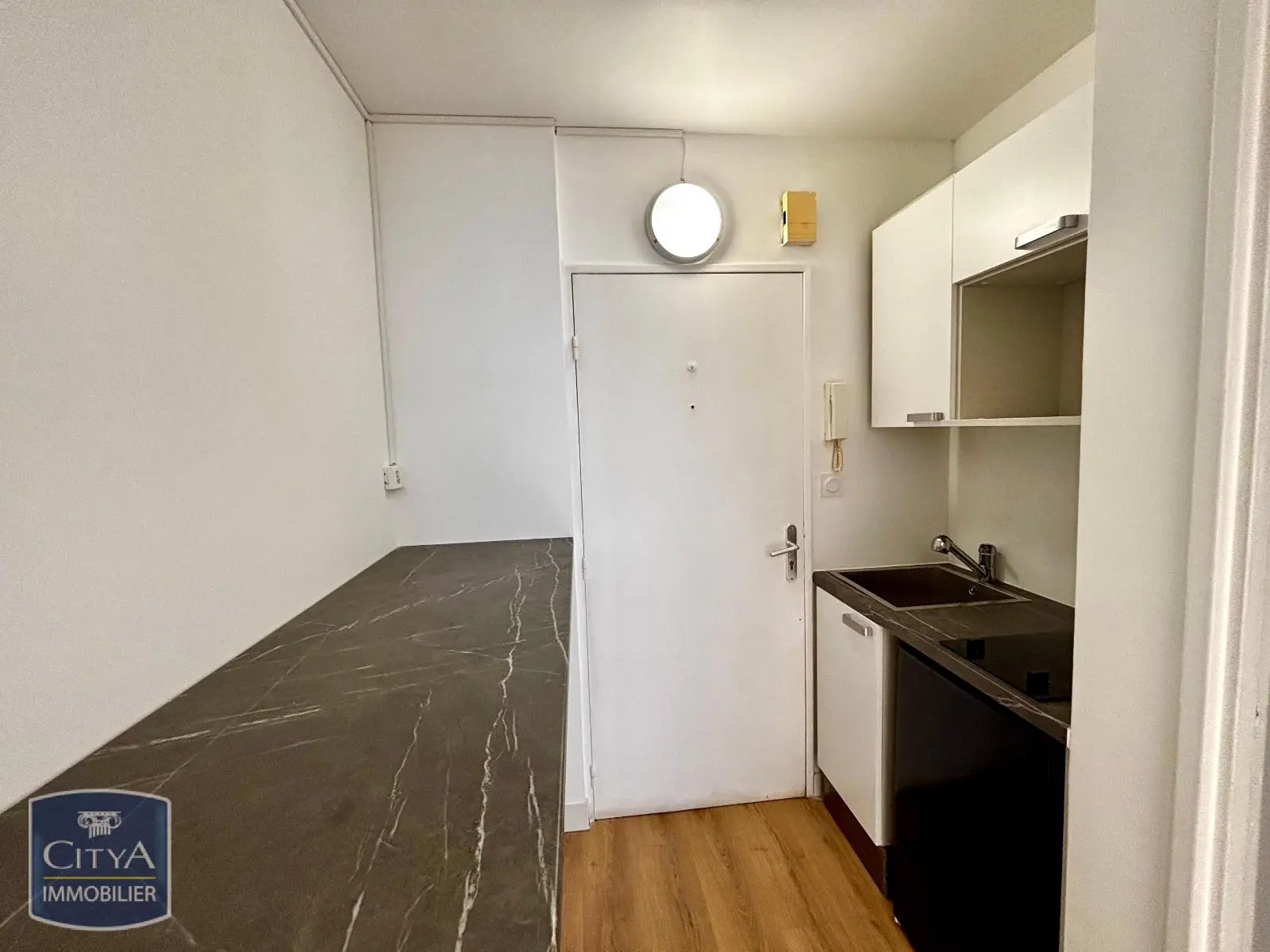Photo 3 Appartement 1 pièce 18.9m²