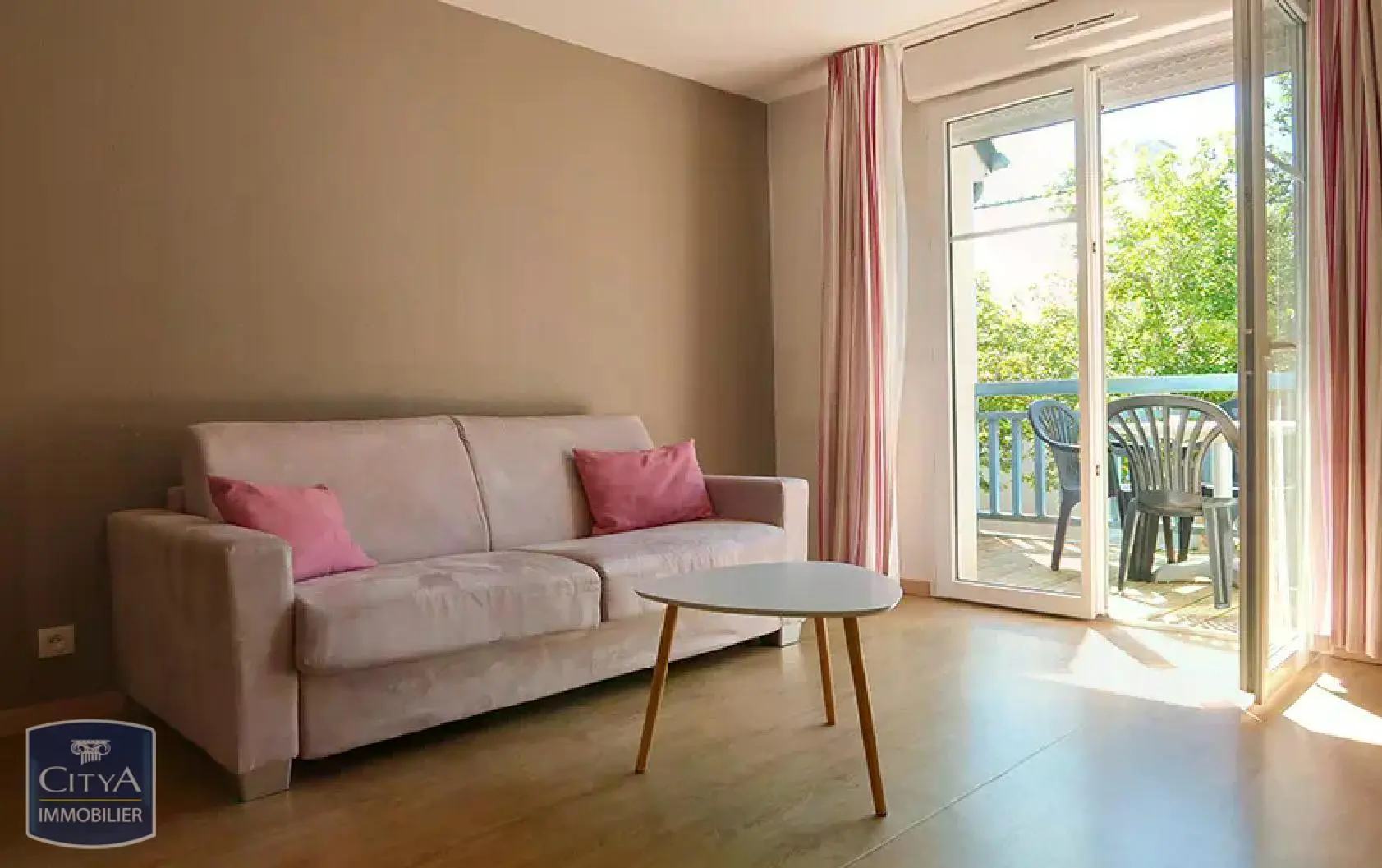 Photo 2 Appartement 1 pièce 30.25m²