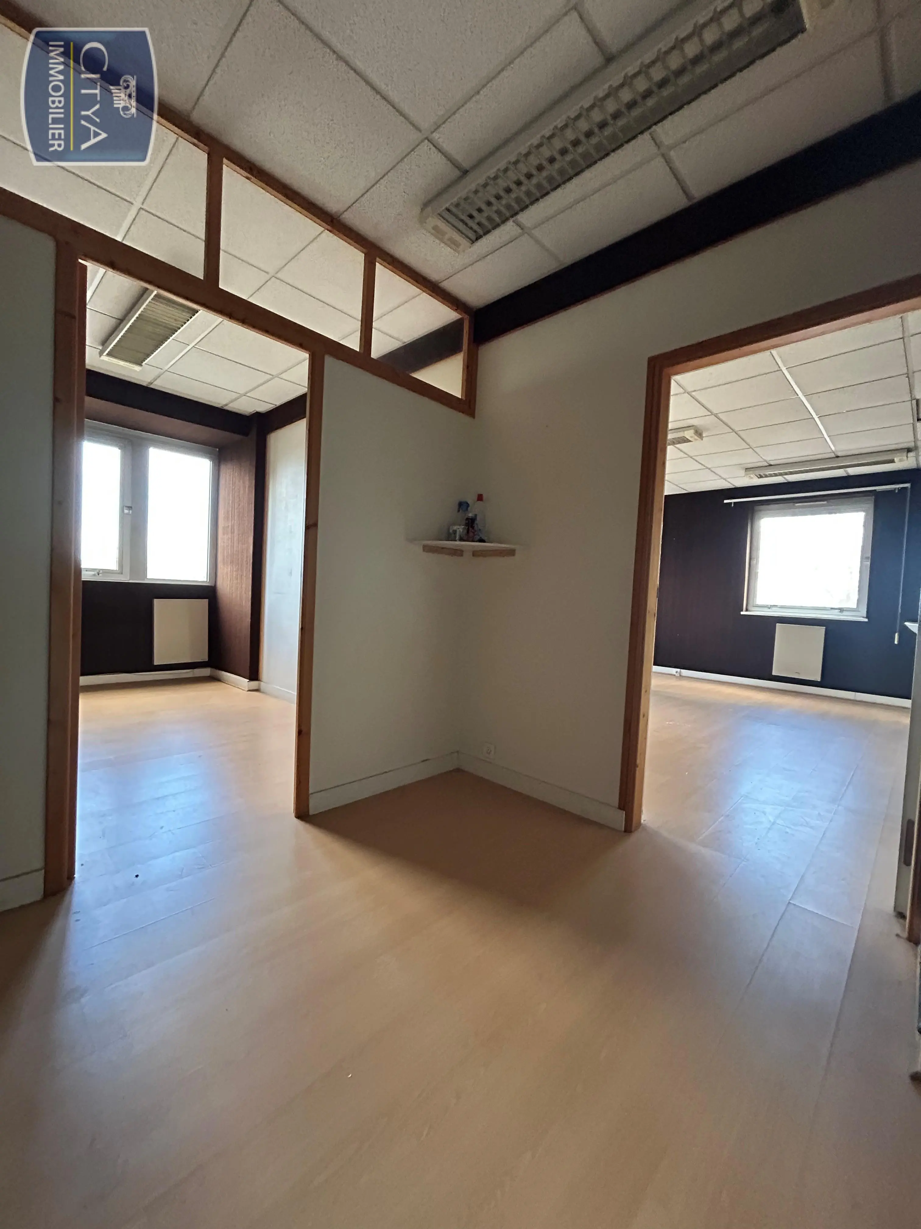 Photo 2 Local Commercial 96m²