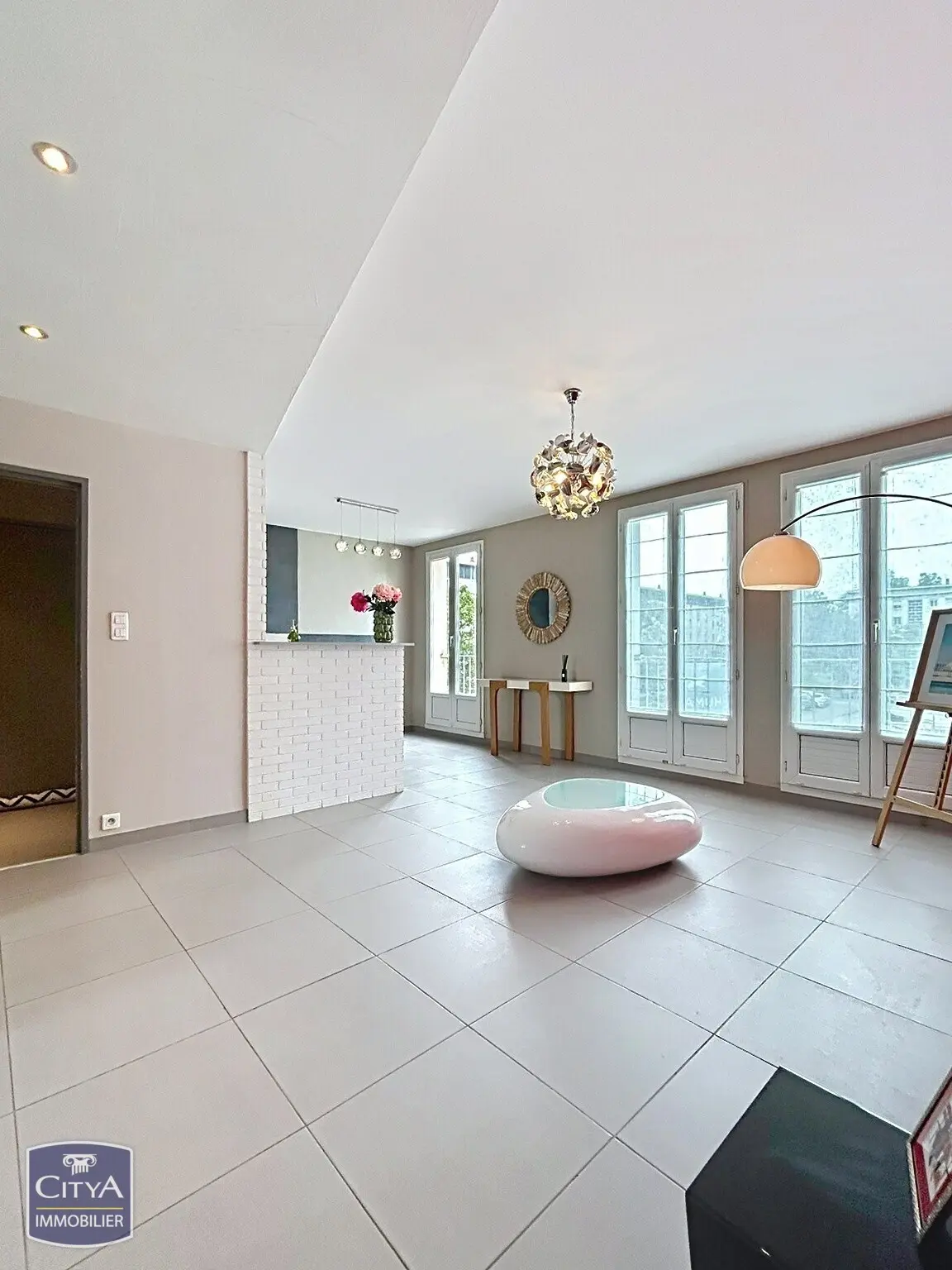 Photo 1 Appartement 4 pièces 84.36m²