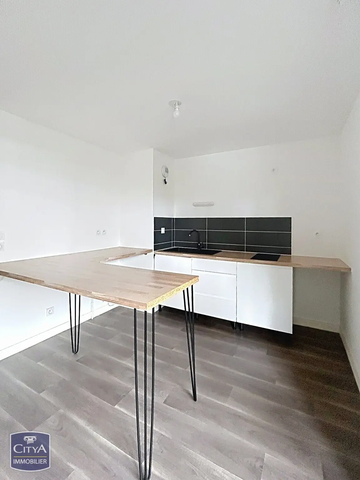 Photo 1 Appartement 1 pièce 32.03m²
