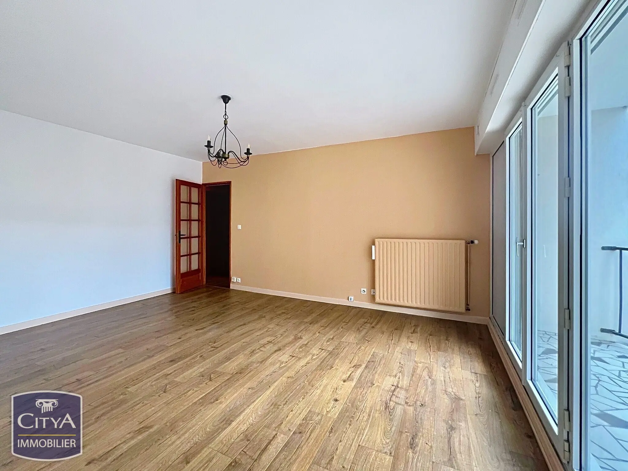Photo 2 Appartement 4 pièces 77m²