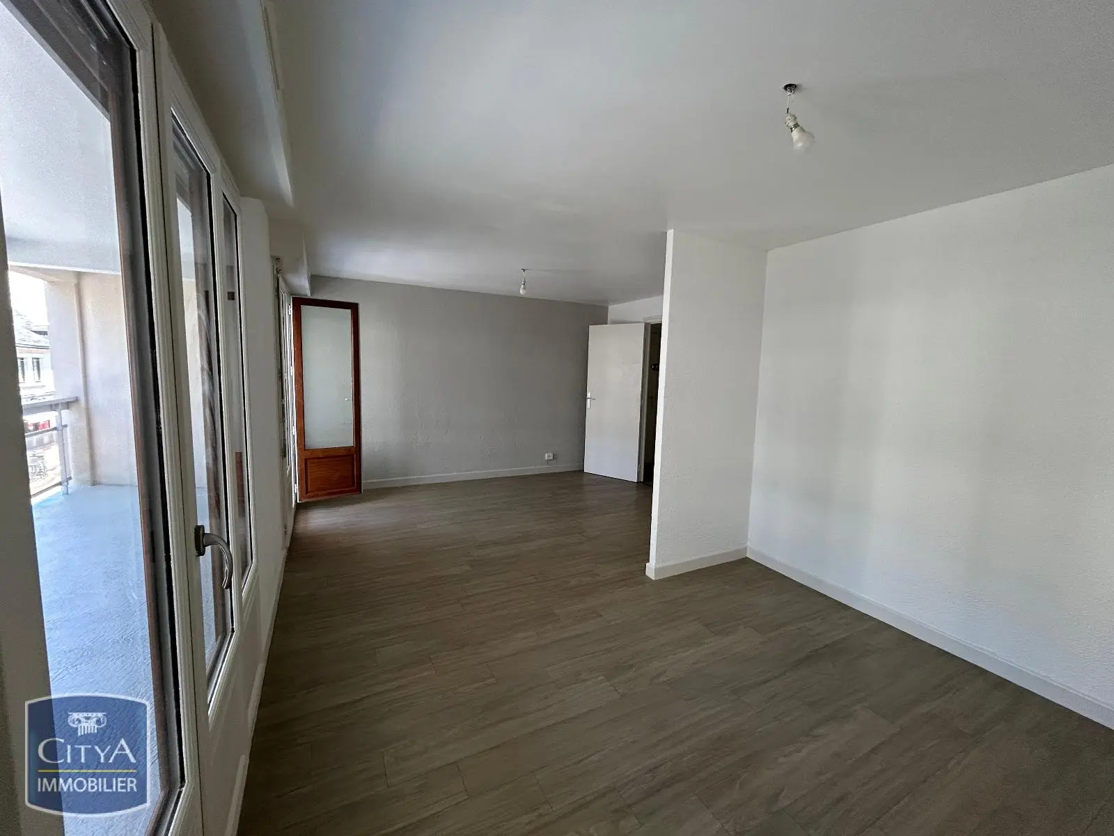 Photo 4 Appartement 5 pièces 80.46m²
