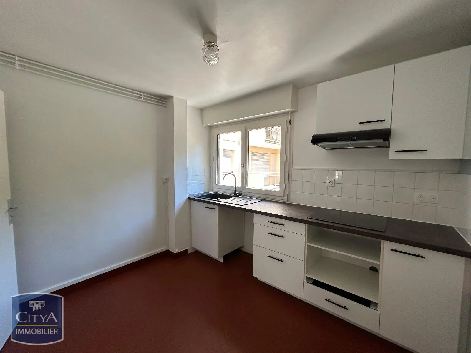 Photo 2 Appartement 5 pièces 80.46m²