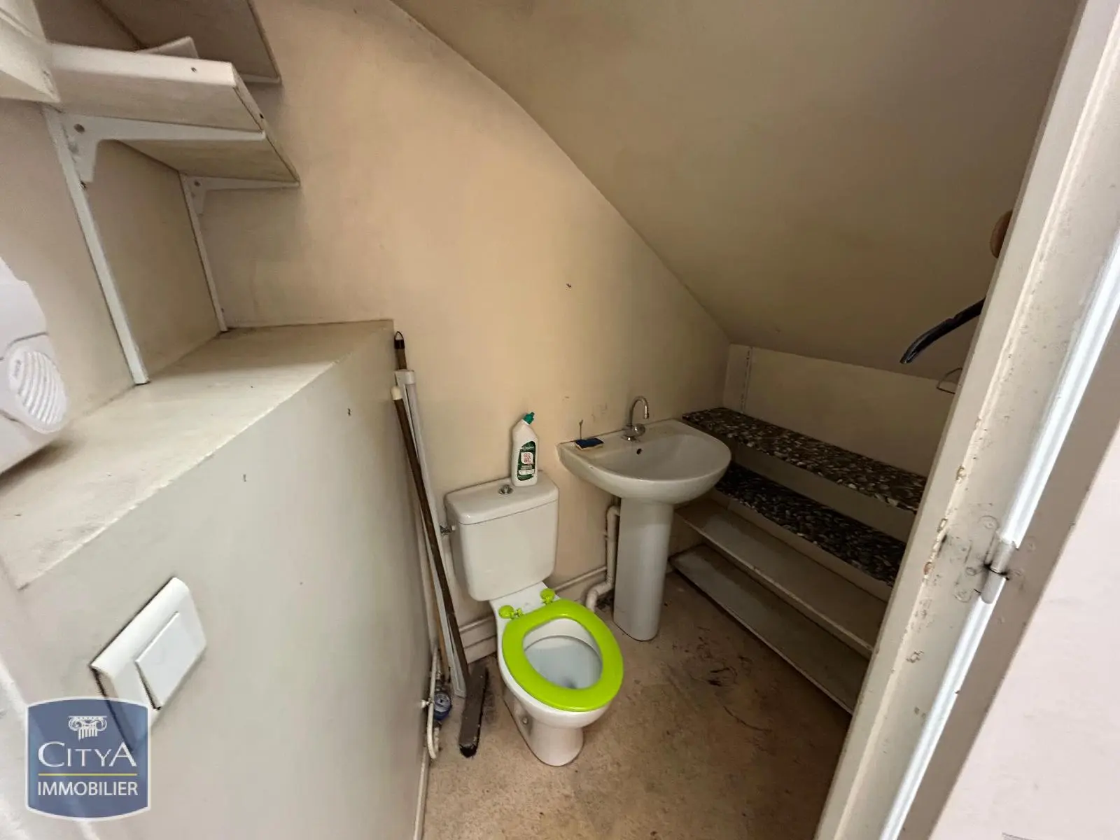 Photo 3 Local Professionnel 1 pièce 39.04m²