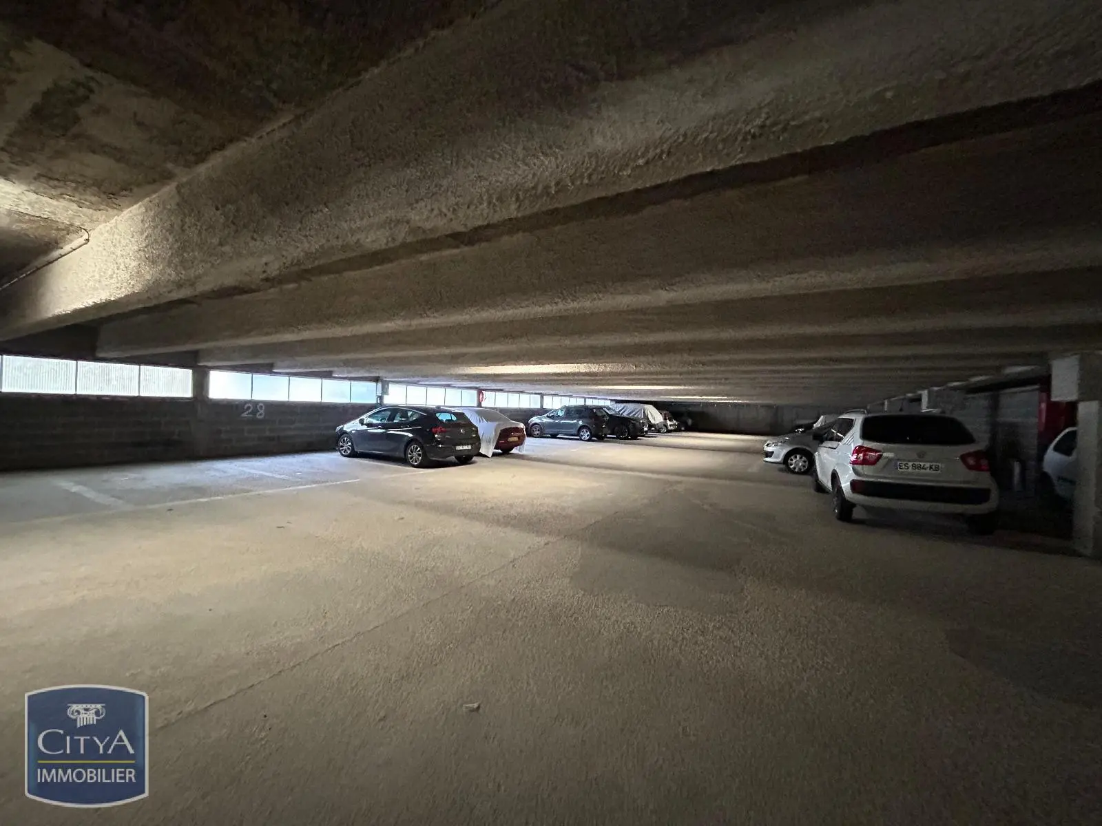 Photo 2 Parking