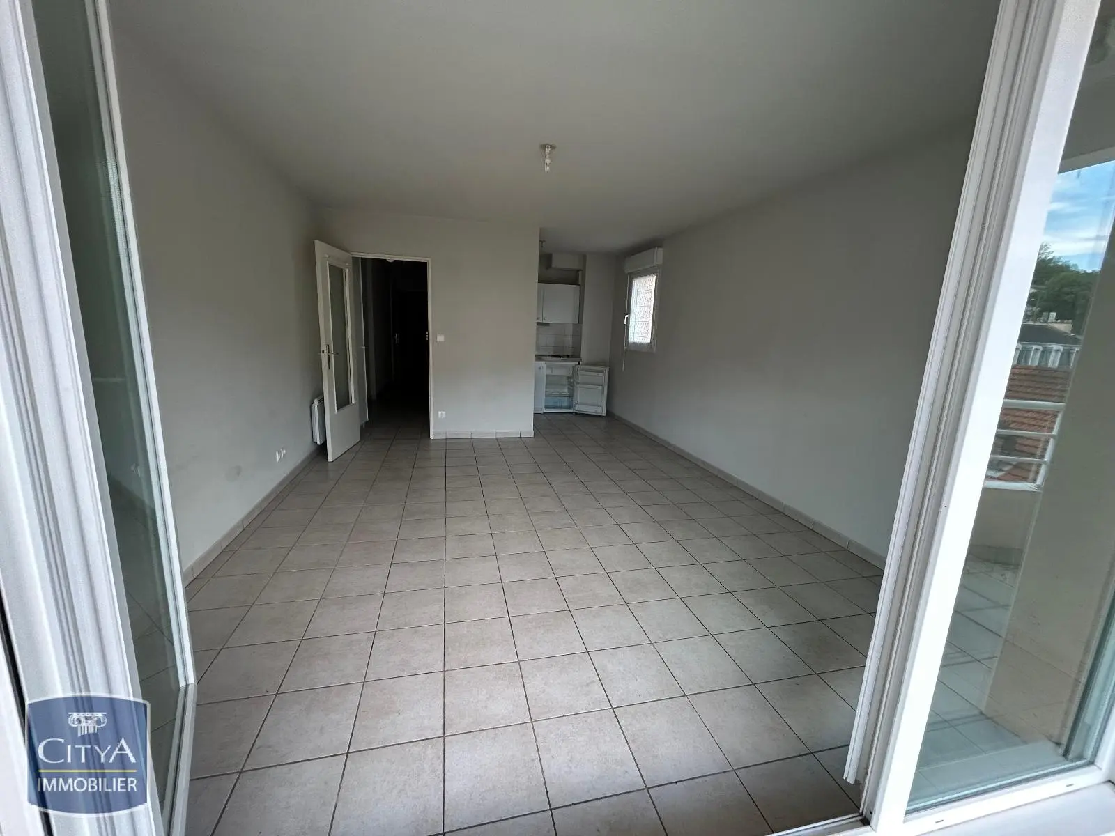 Photo 3 Appartement 1 pièce 35.77m²