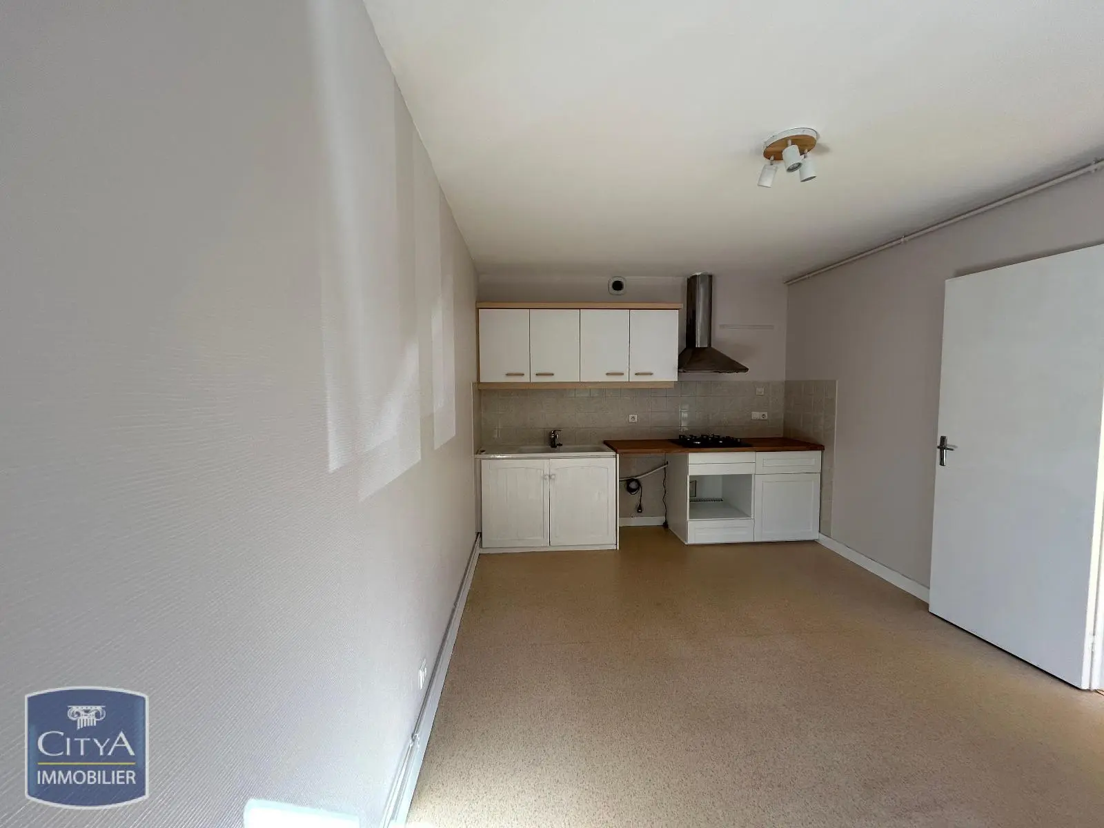 Photo 2 Appartement 6 pièces 124.85m²