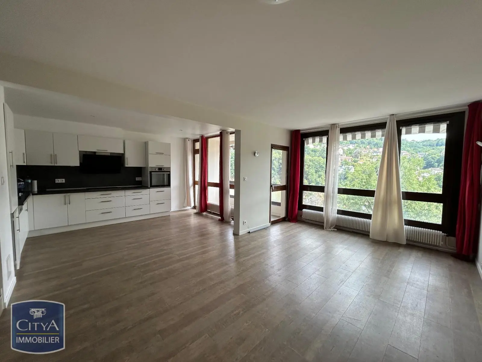 Photo 3 Appartement 3 pièces 75.85m²