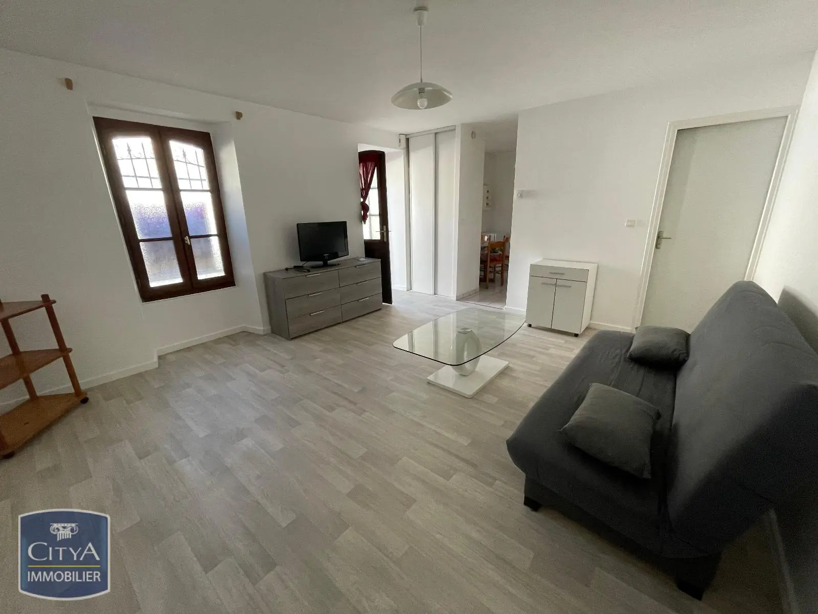 Photo 2 Appartement 1 pièce 31.23m²
