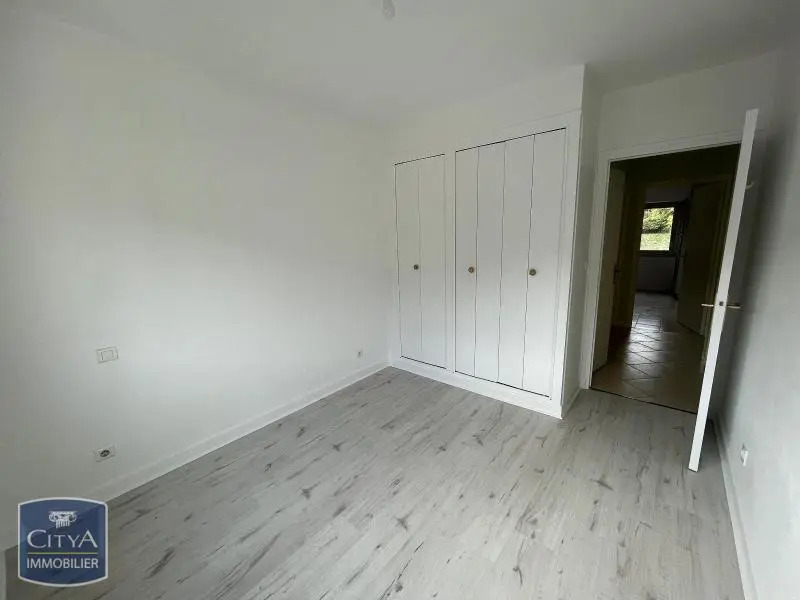 Photo 10 Appartement 4 pièces 85.75m²