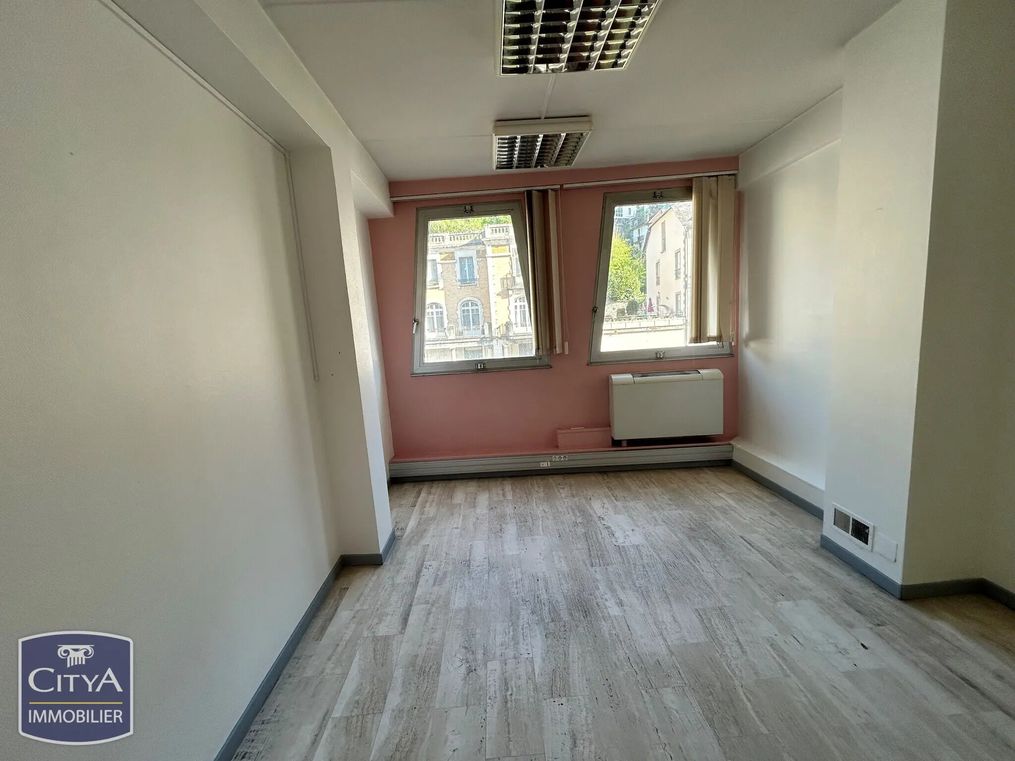 Photo 5 Local Commercial 836m²
