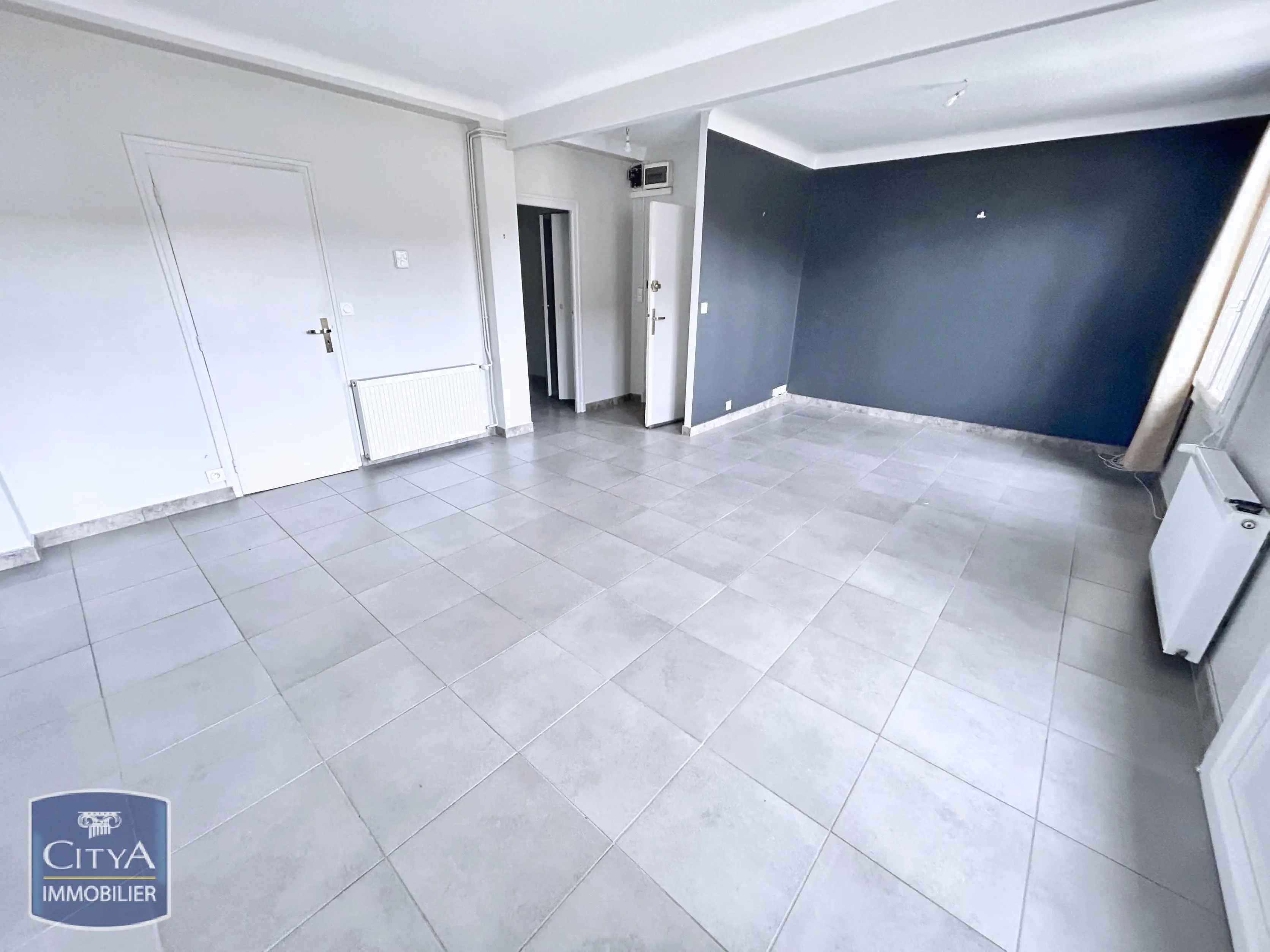 Photo 3 Immeuble 390m²