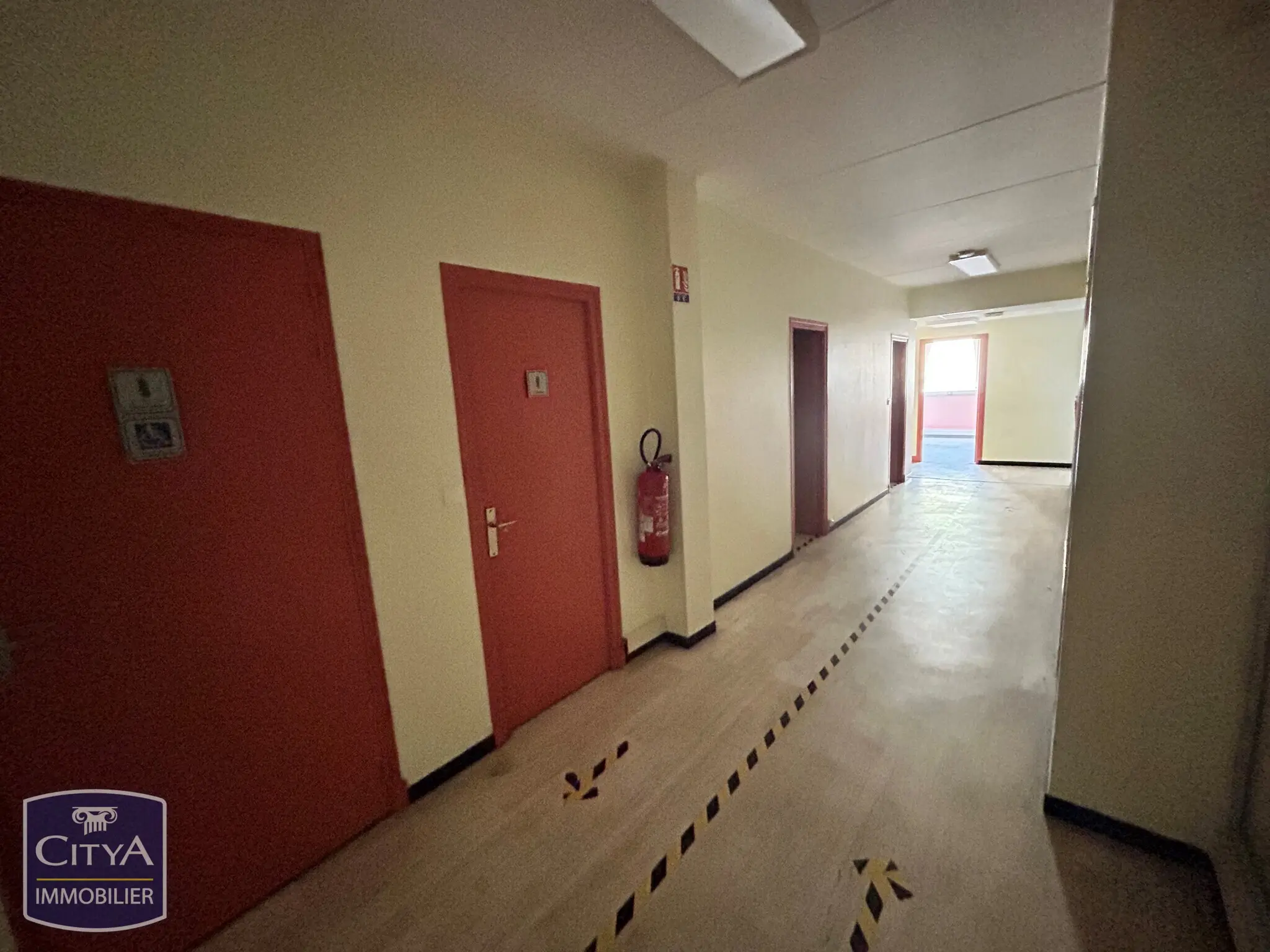 Photo 18 Local Commercial 836m²