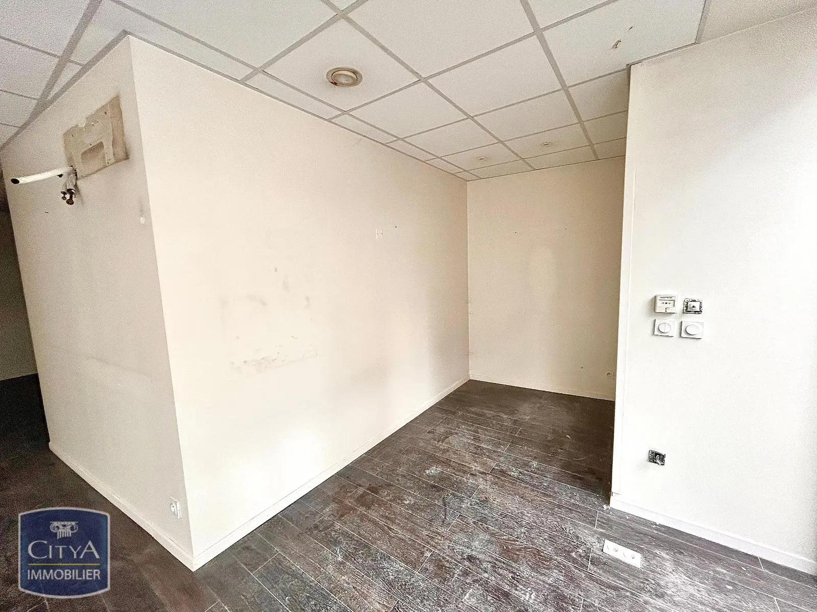 Photo 1 Local Commercial 124.5m²