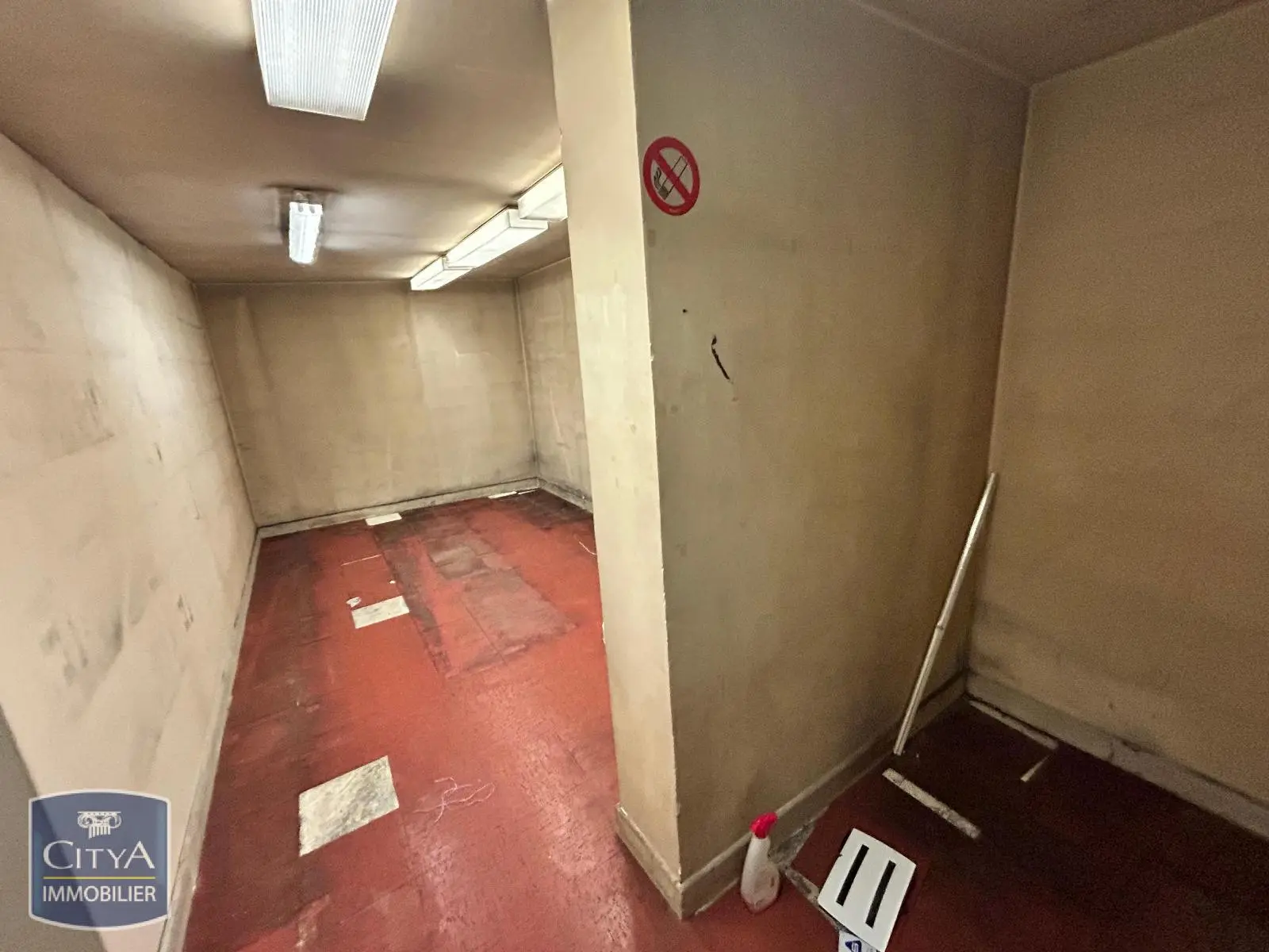 Photo 12 Local Commercial