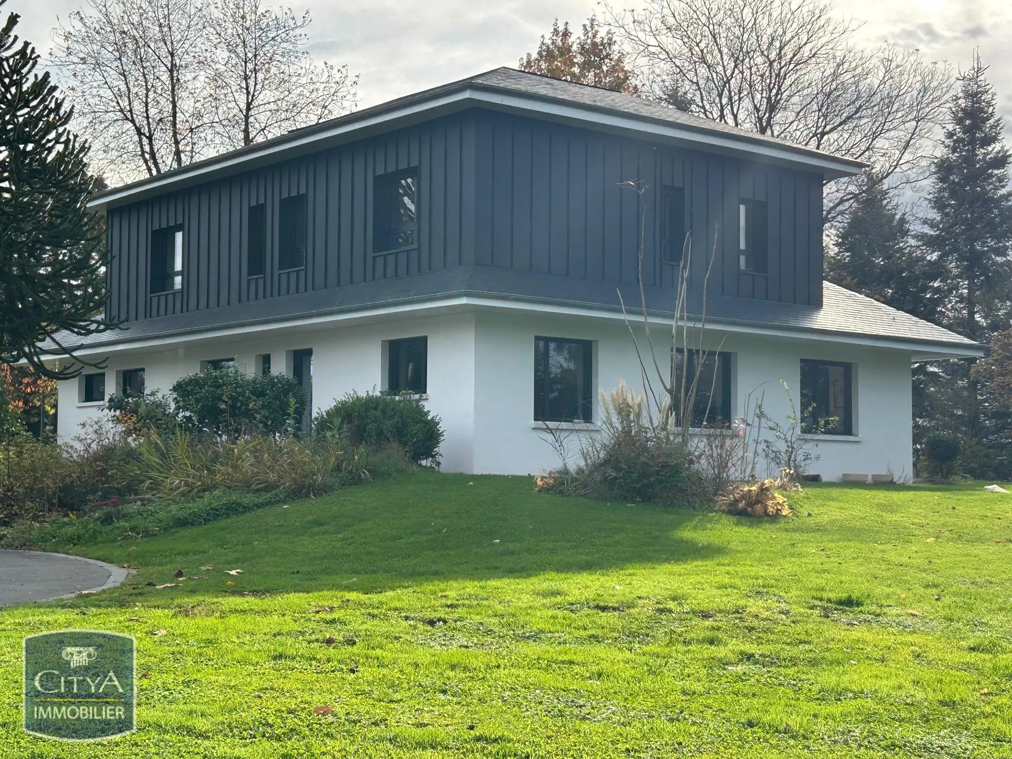 Photo 3 Maison 5 pièces 190m²