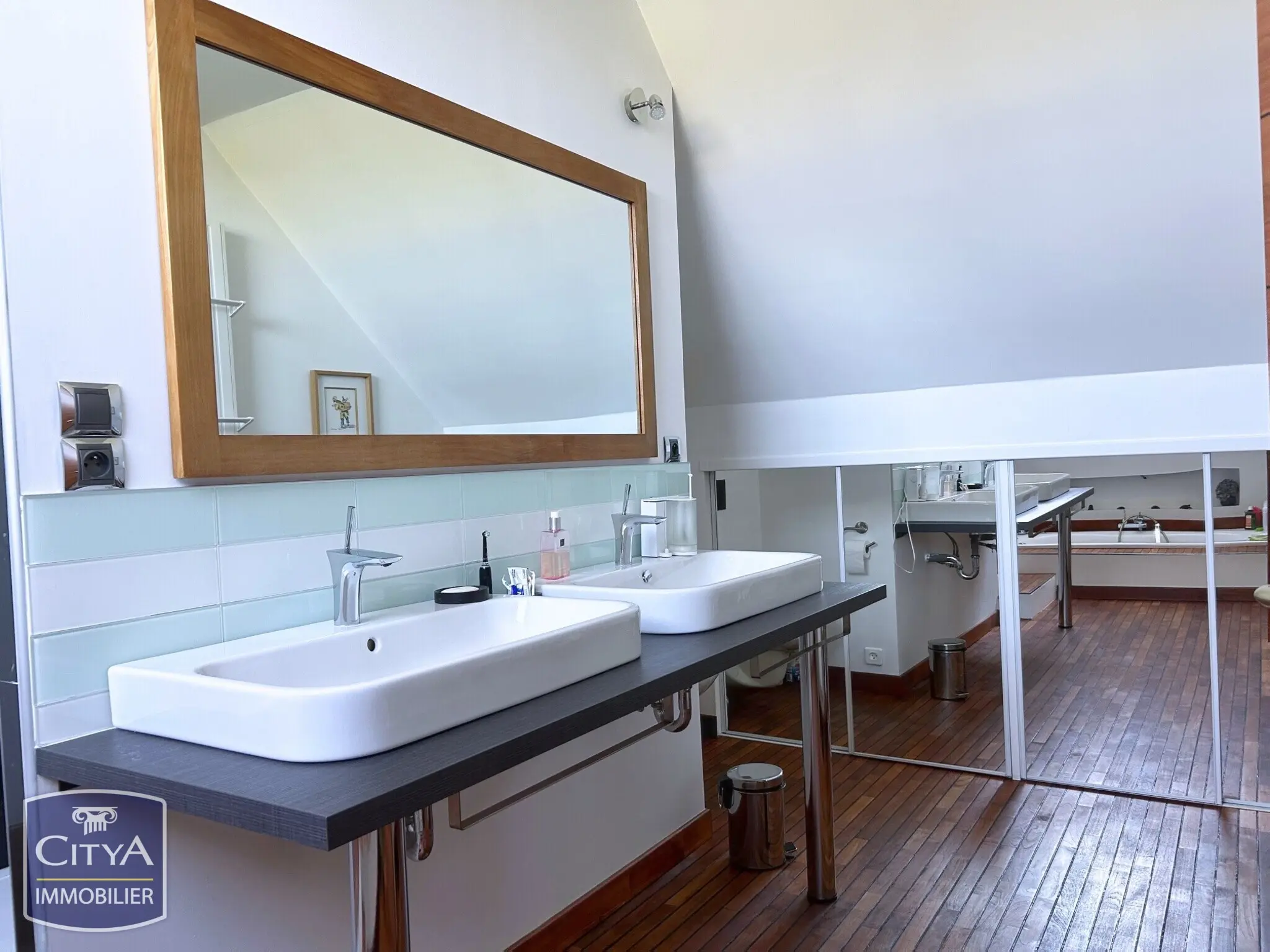 Photo 29 Maison 7 pièces 253m²