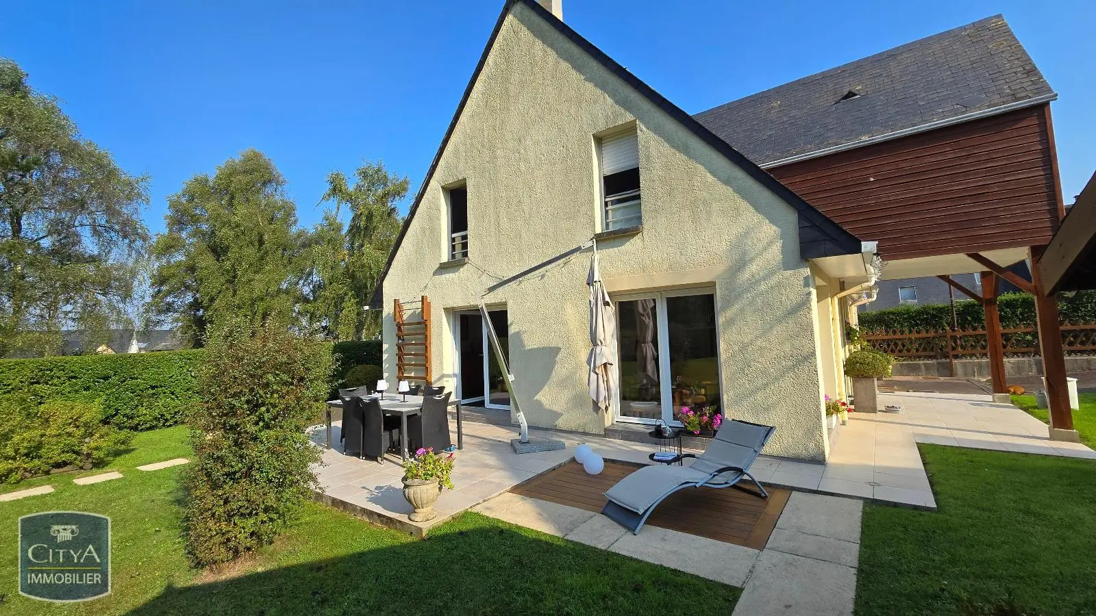 Photo 2 Maison 6 pièces 155m²