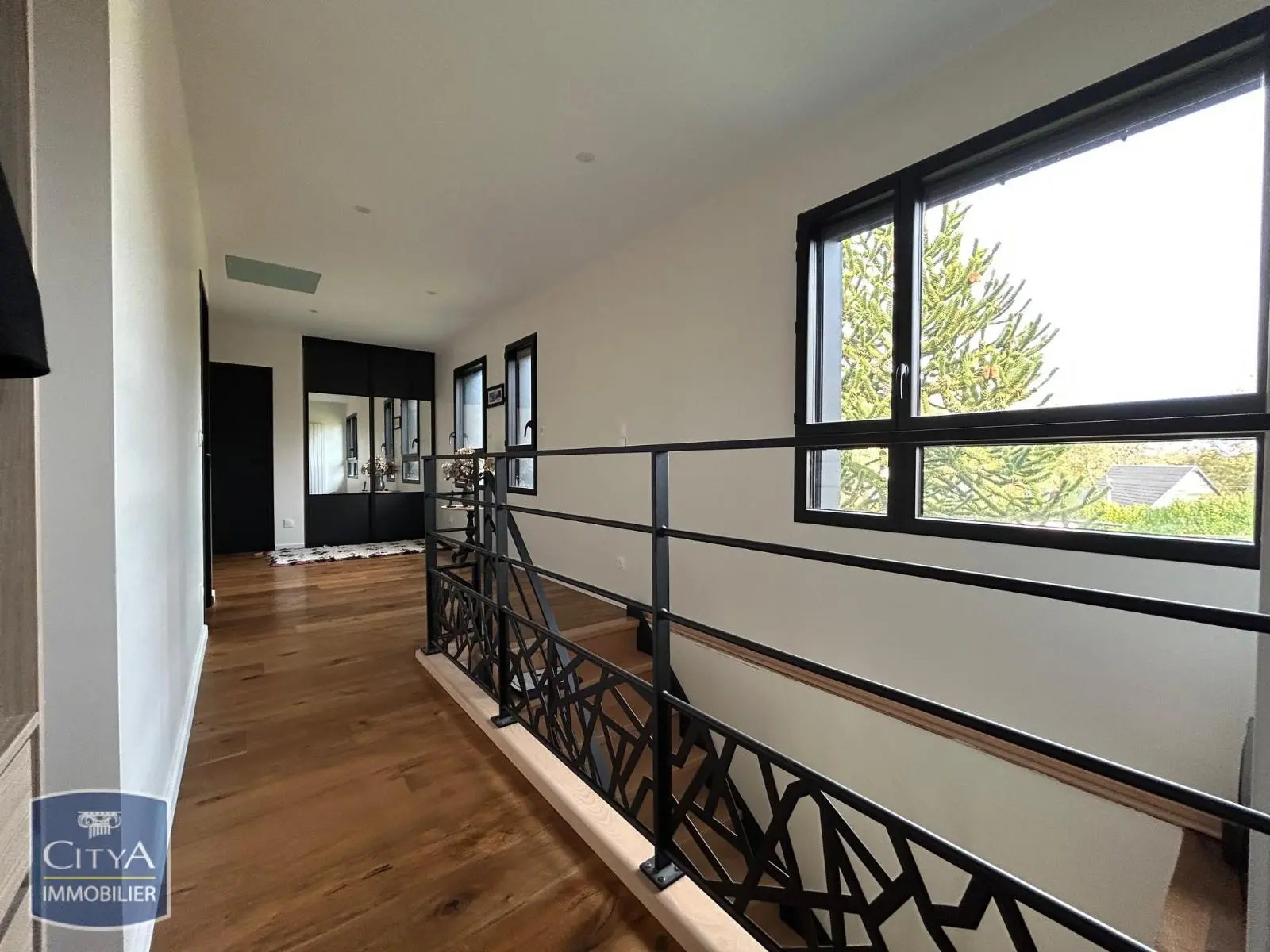 Photo 19 Maison 5 pièces 215m²