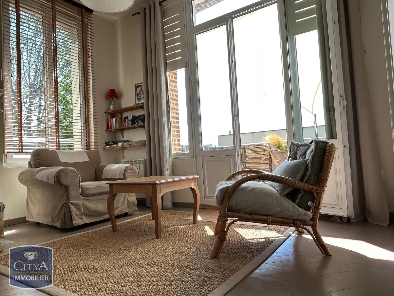 Photo 1 Appartement 1 pièce 27m²