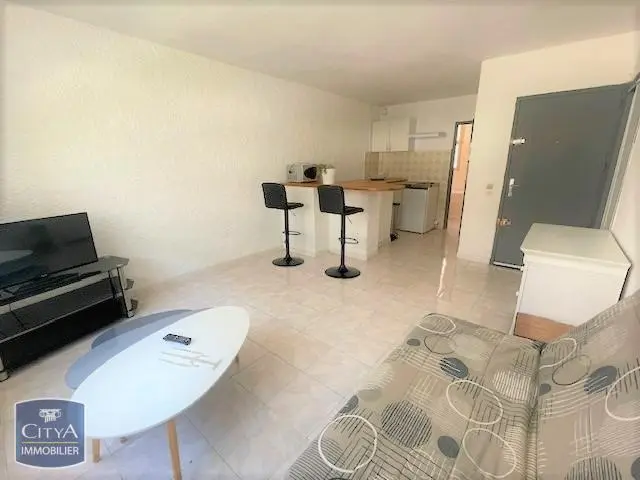 Photo 1 Appartement 1 pièce 27.38m²