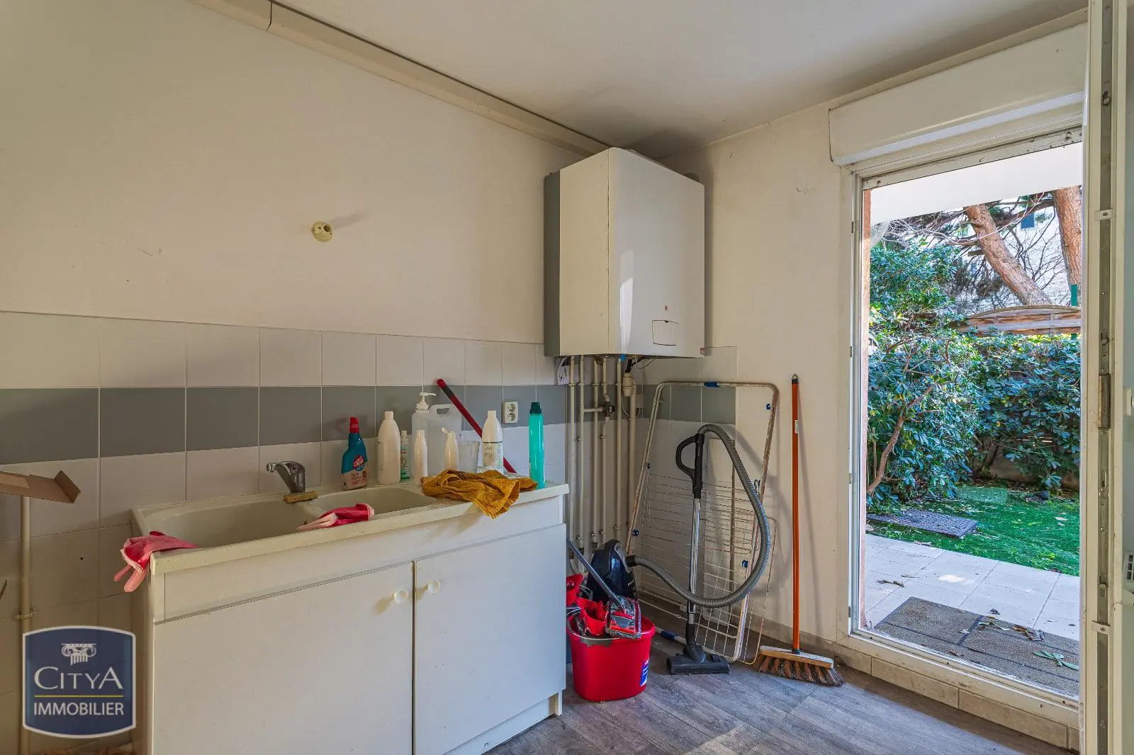 Photo 3 Local Professionnel 3 pièces 66.24m²