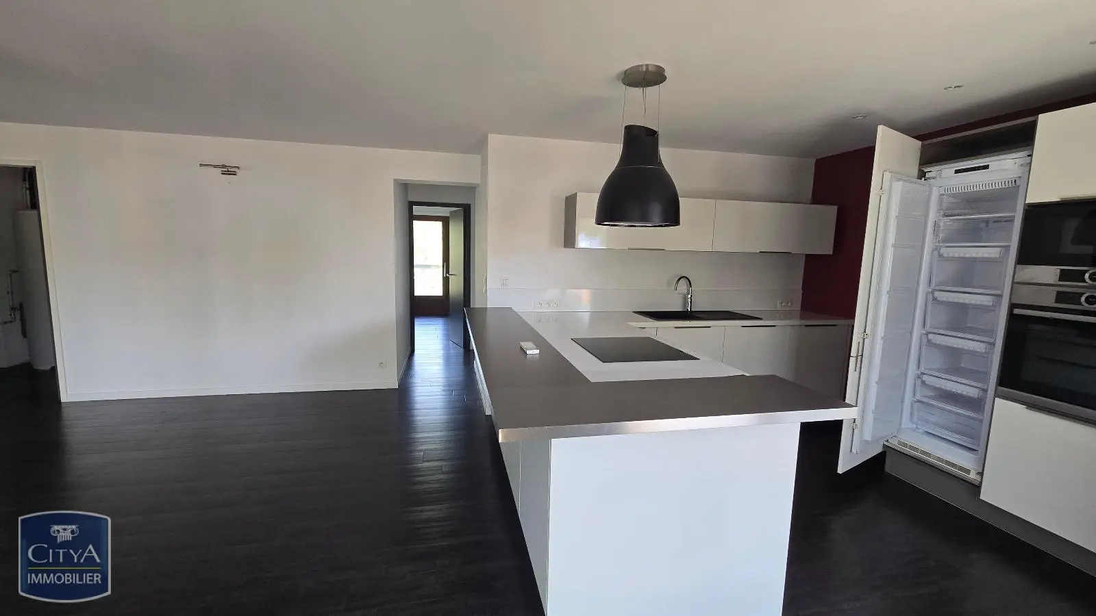 Photo 3 Appartement 4 pièces 82m²
