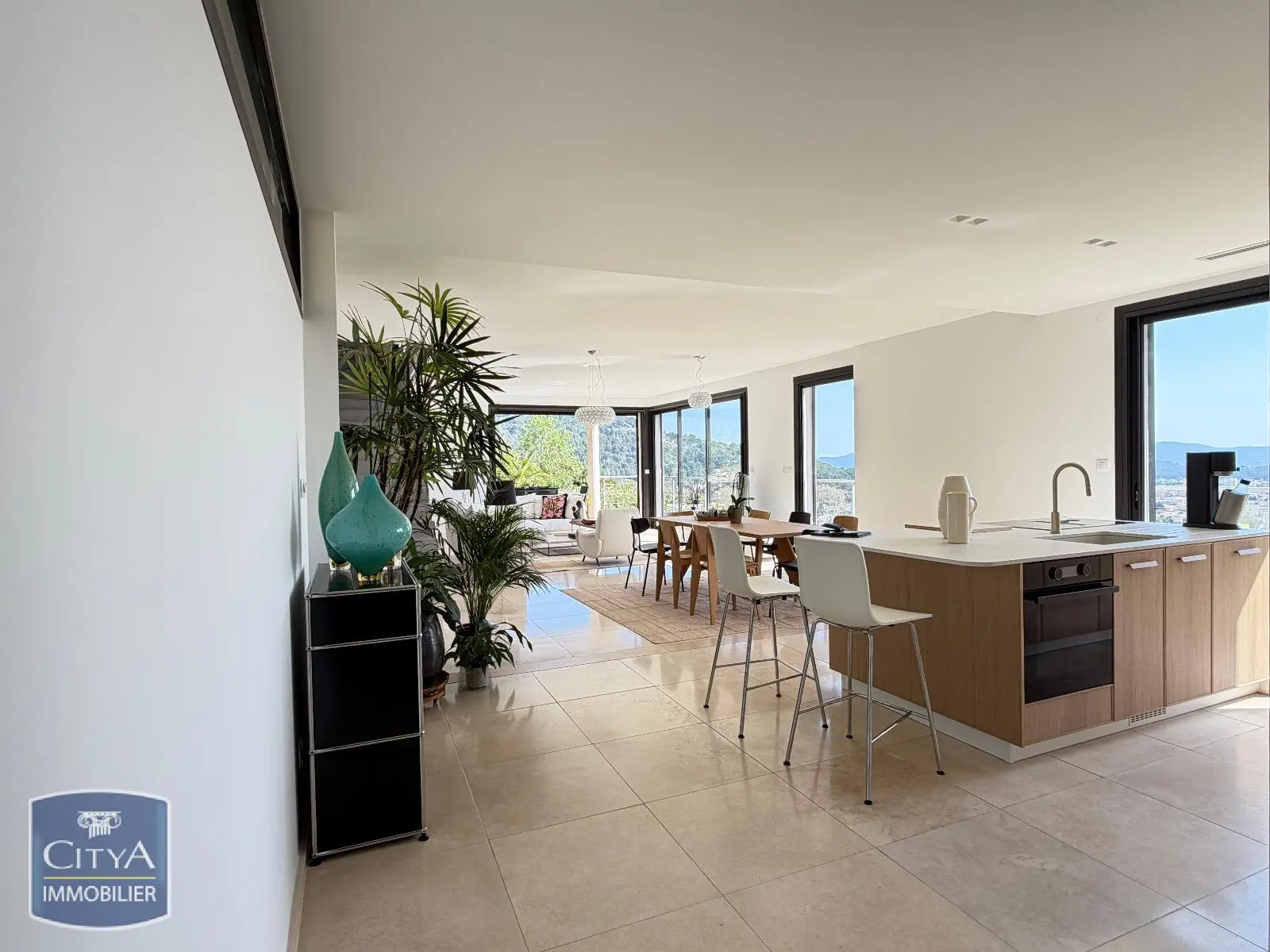 Photo 9 Maison 4 pièces 140m²