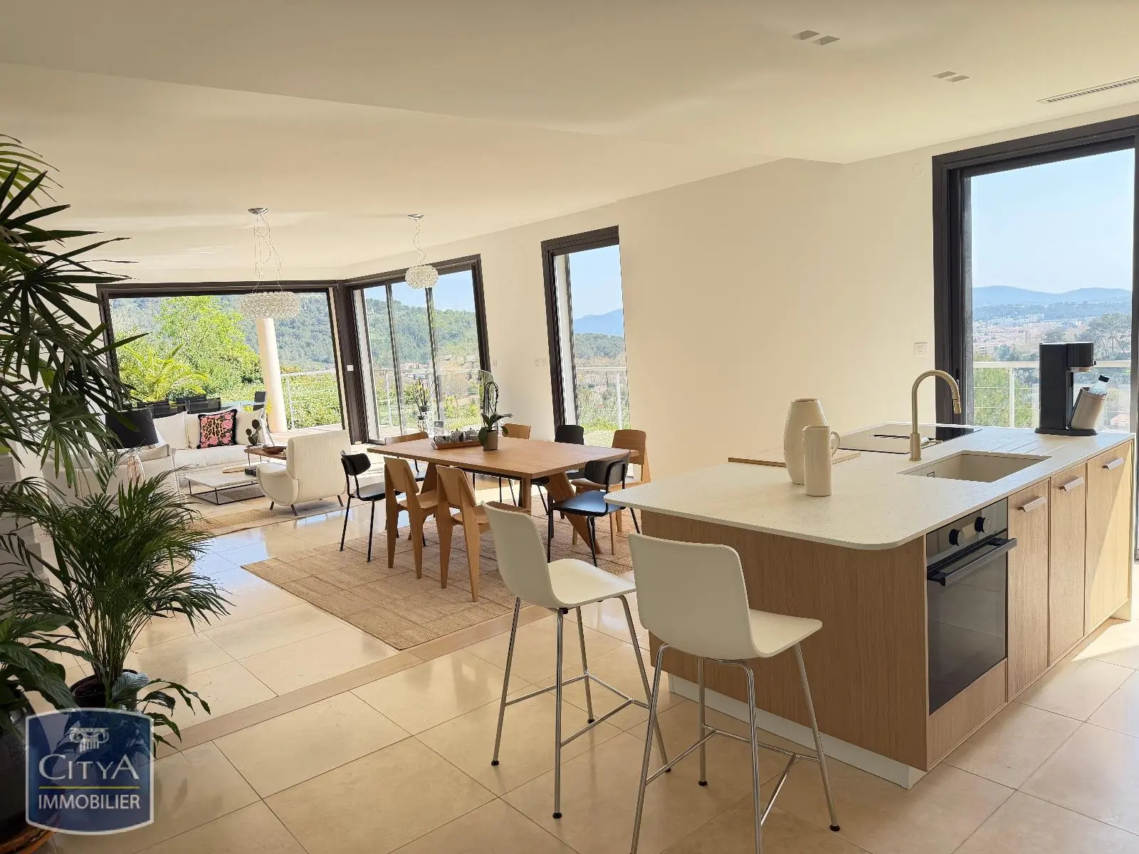 Photo 4 Maison 4 pièces 140m²