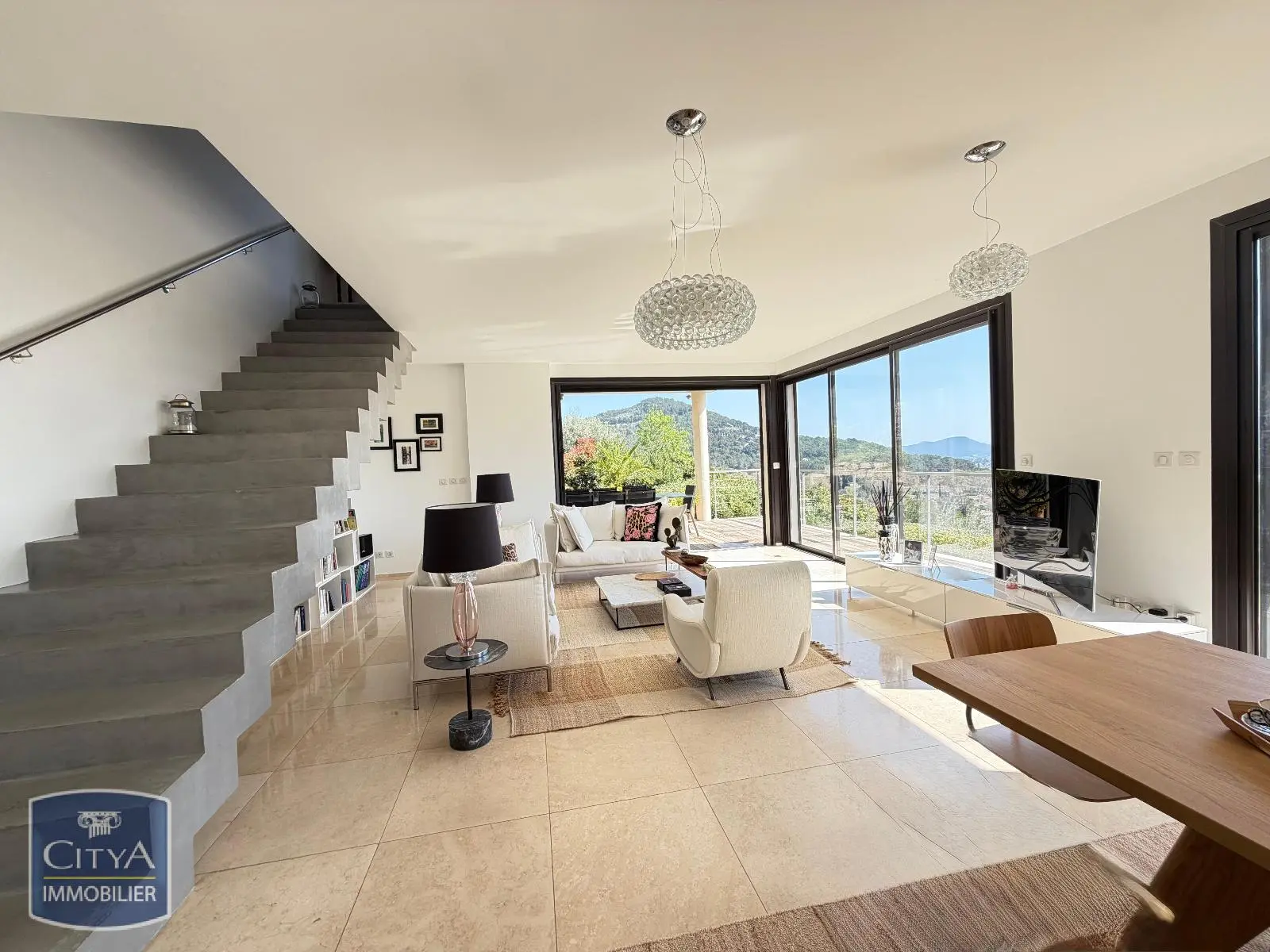 Photo 3 Maison 4 pièces 140m²