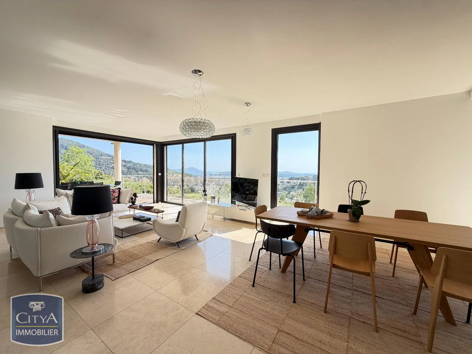 Photo 2 Maison 4 pièces 140m²