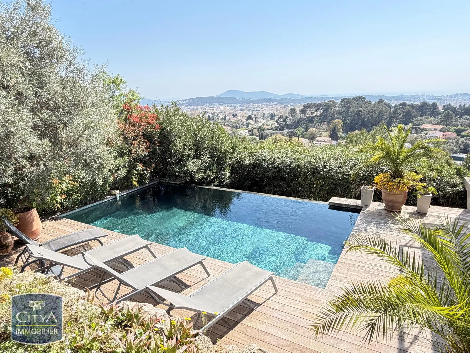 Photo 5 Maison 4 pièces 140m²