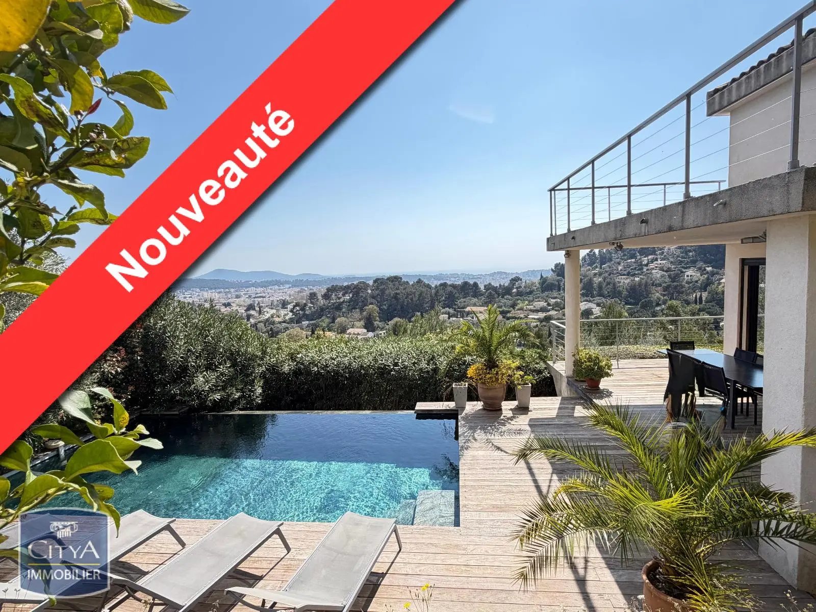 Photo 1 Maison 4 pièces 140m²