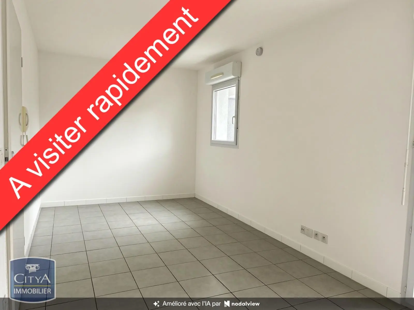 Photo 1 Appartement 1 pièce 25.6m²