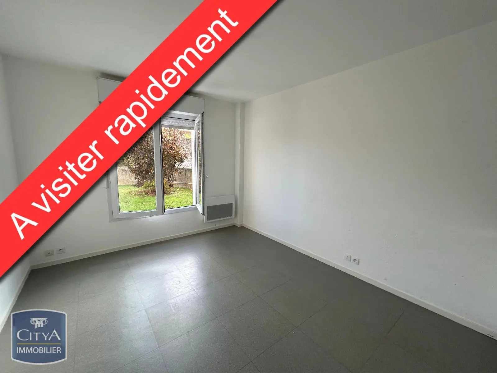 Photo 1 Appartement 1 pièce 21.64m²