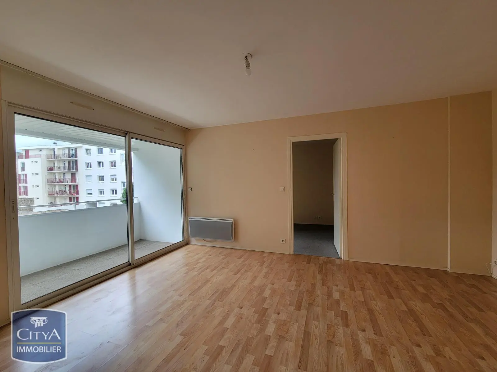 AP¨PARTEMENT T2 AVEC BALCON