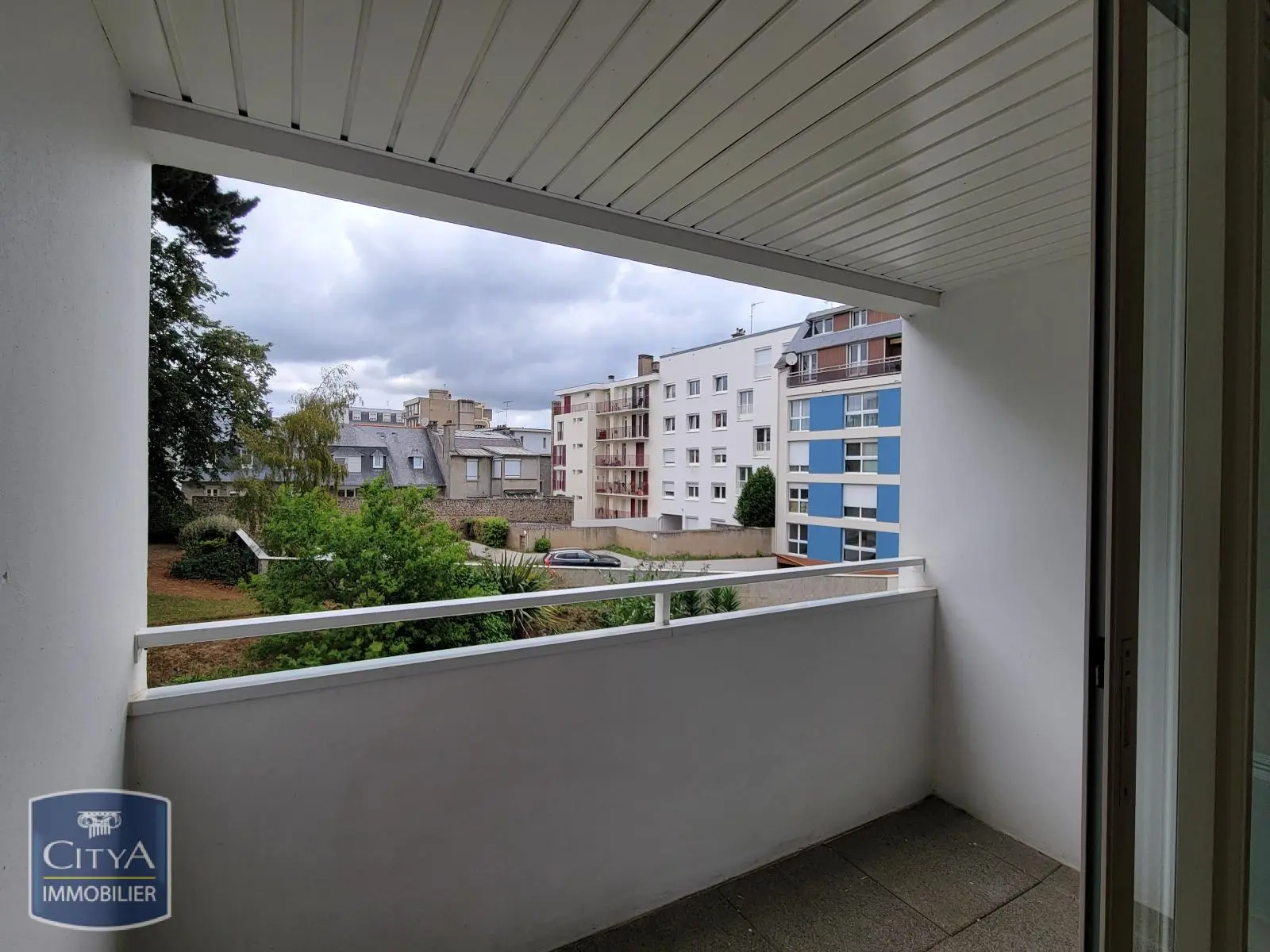 AP¨PARTEMENT T2 AVEC BALCON