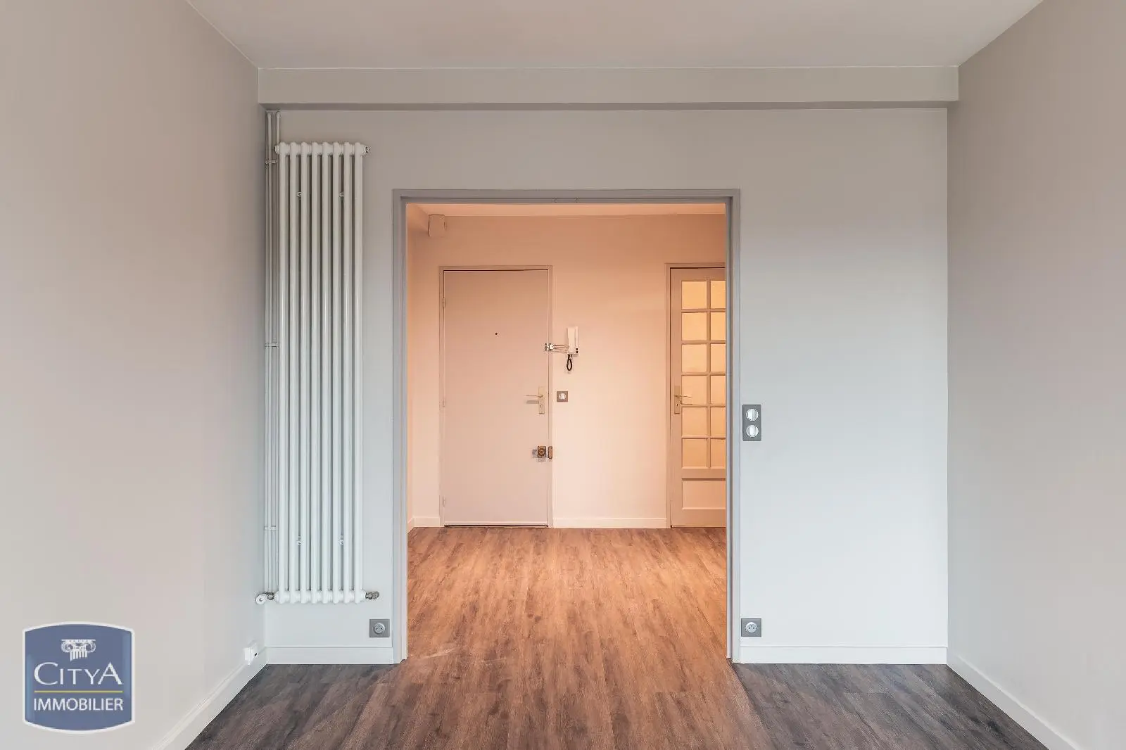 APPARTEMENT T5 - SAINT MICHEL