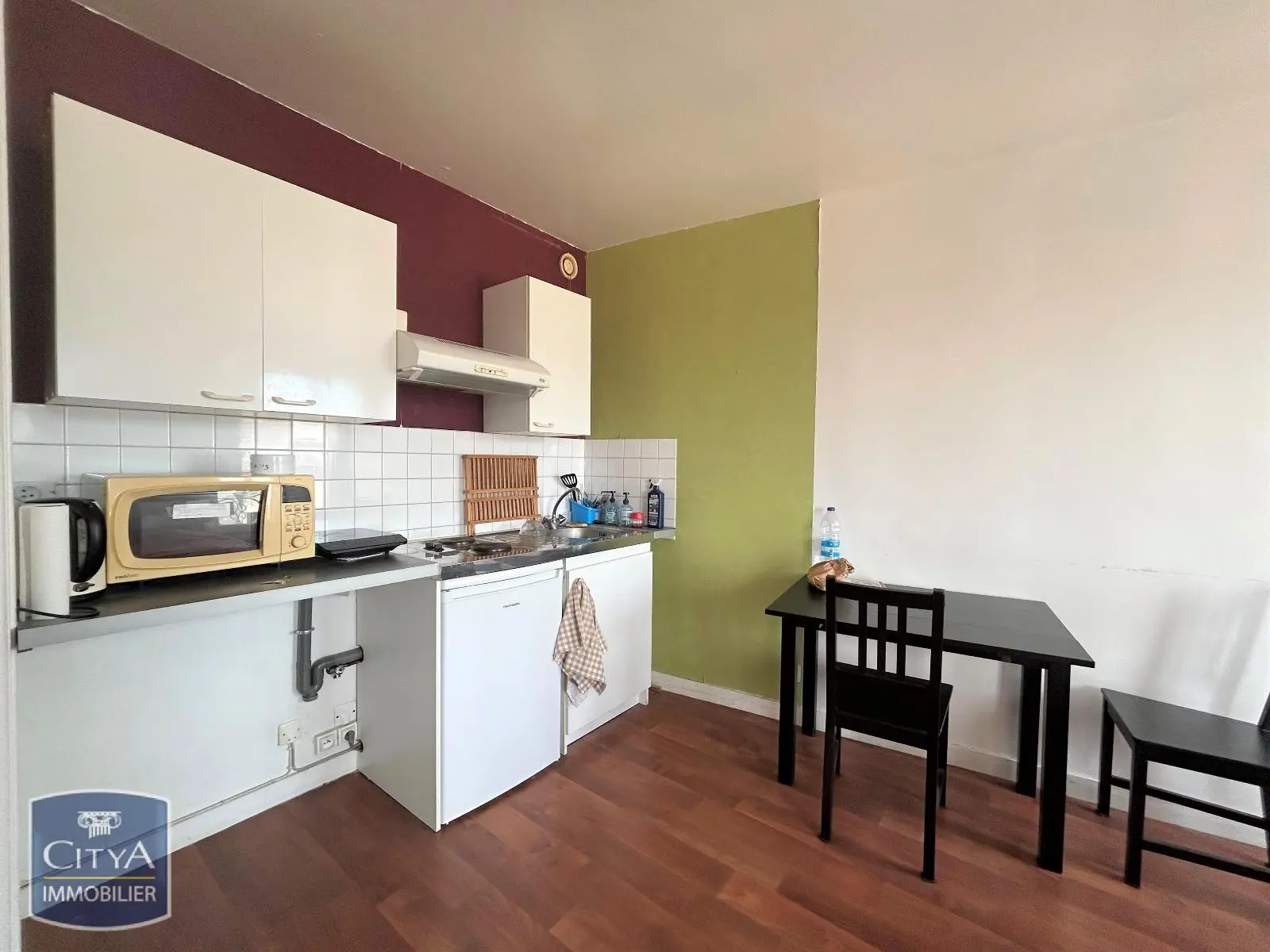 Photo 1 Appartement 1 pièce 27.4m²