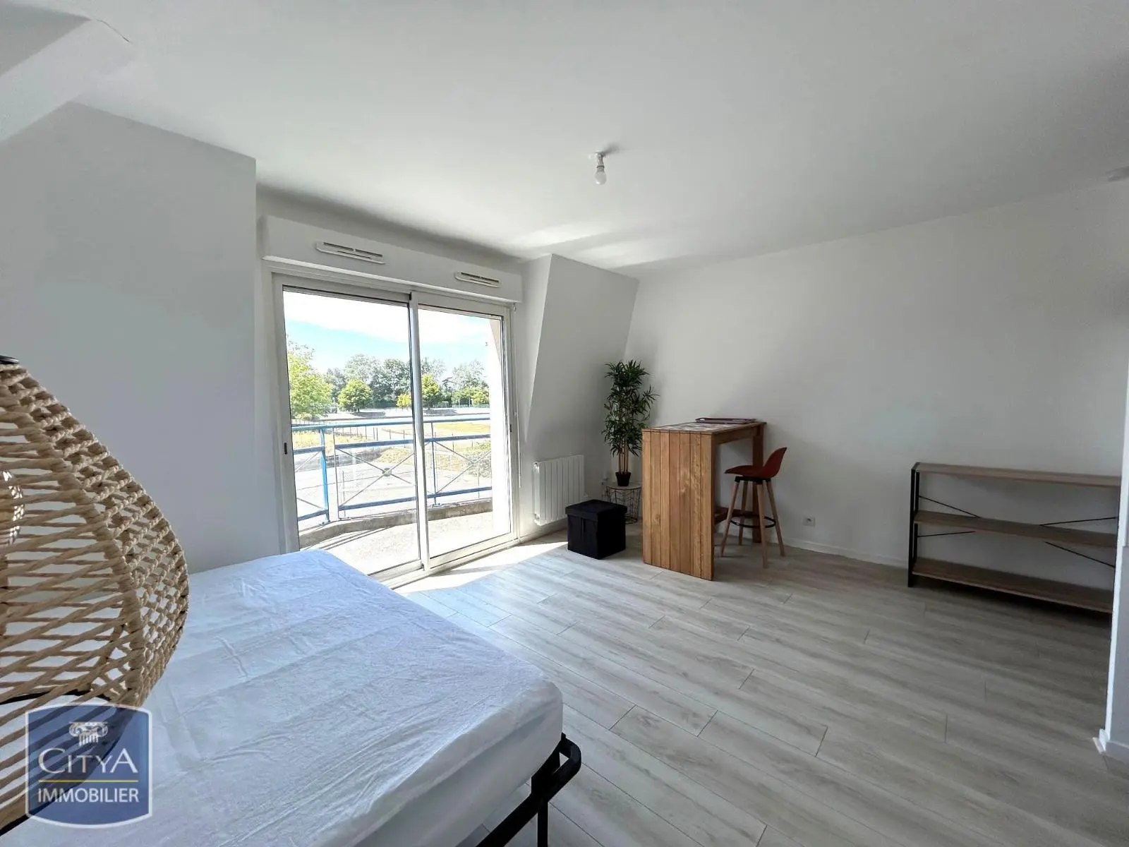 Photo 1 Appartement 1 pièce 24.06m²