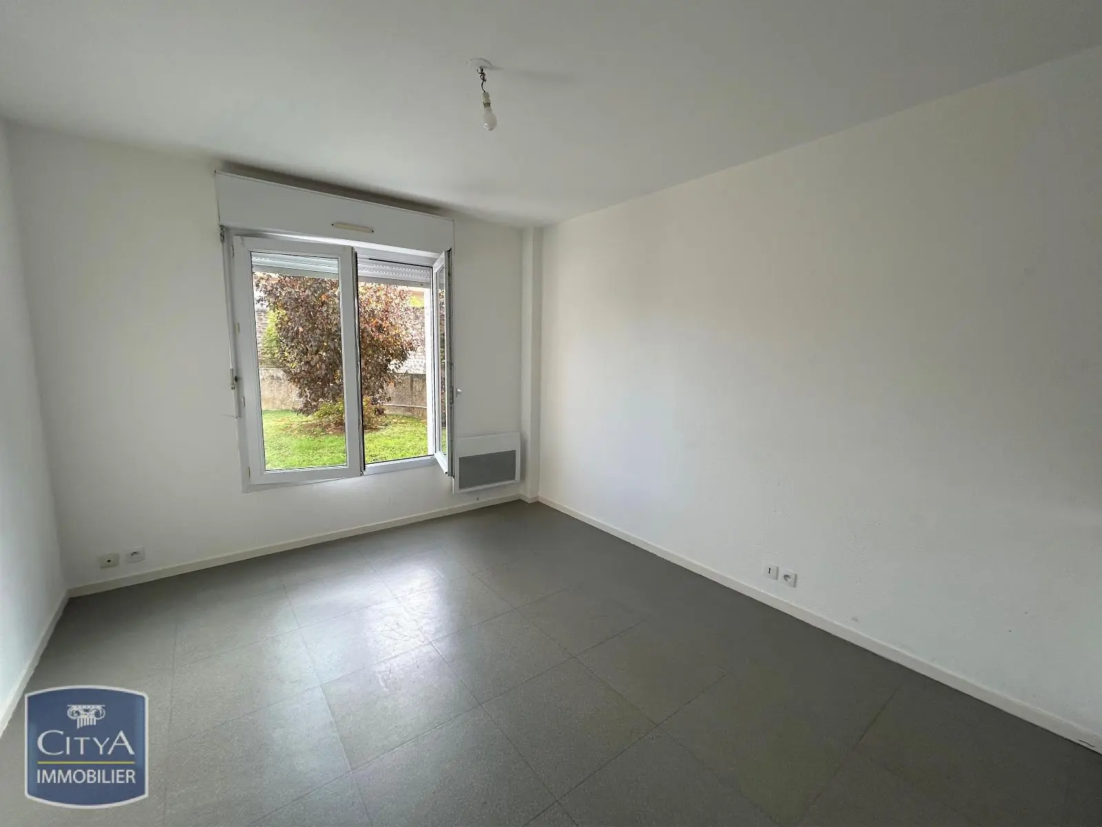 Photo 1 Appartement 1 pièce 21.64m²
