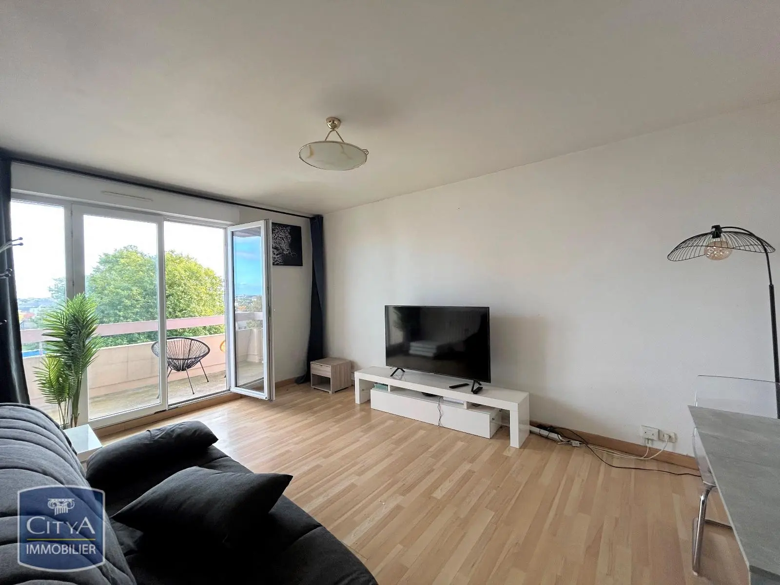 Photo 2 pour Appartement 2 pièces 42m² Photo 2 Appartement 2 pièces 42m²