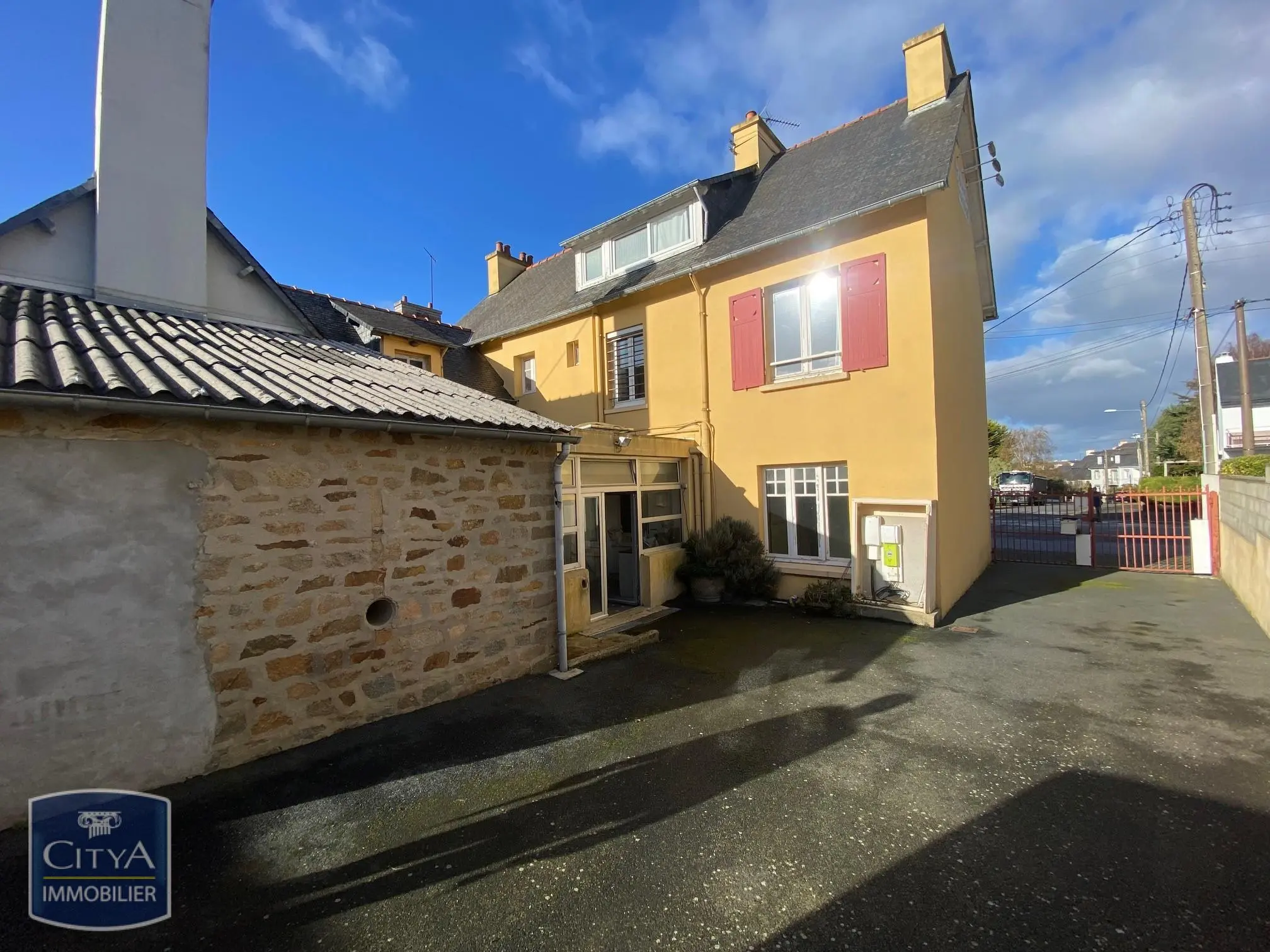 Photo 2 Immeuble 141m²