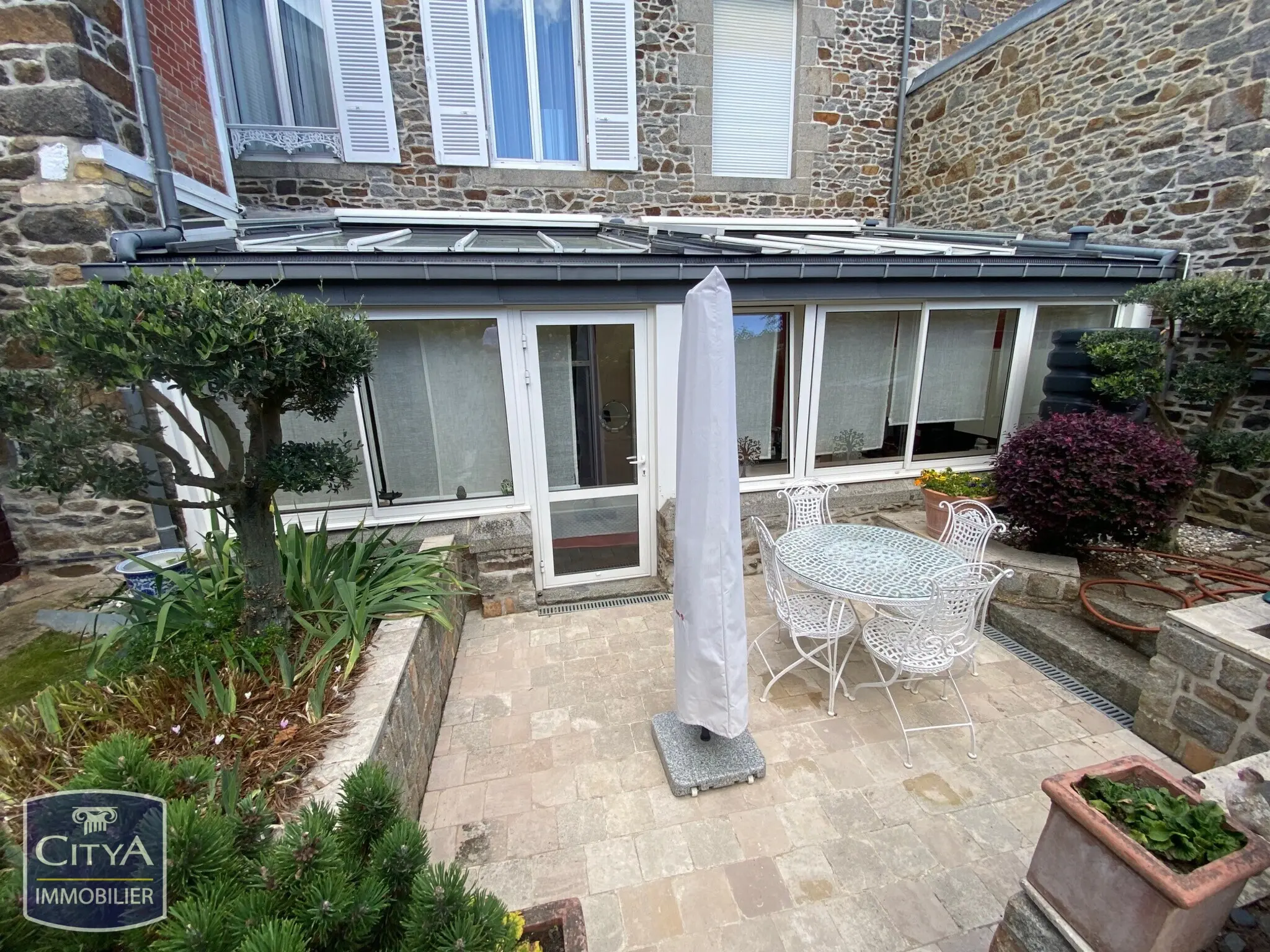 Photo 2 Maison 10 pièces 230m²