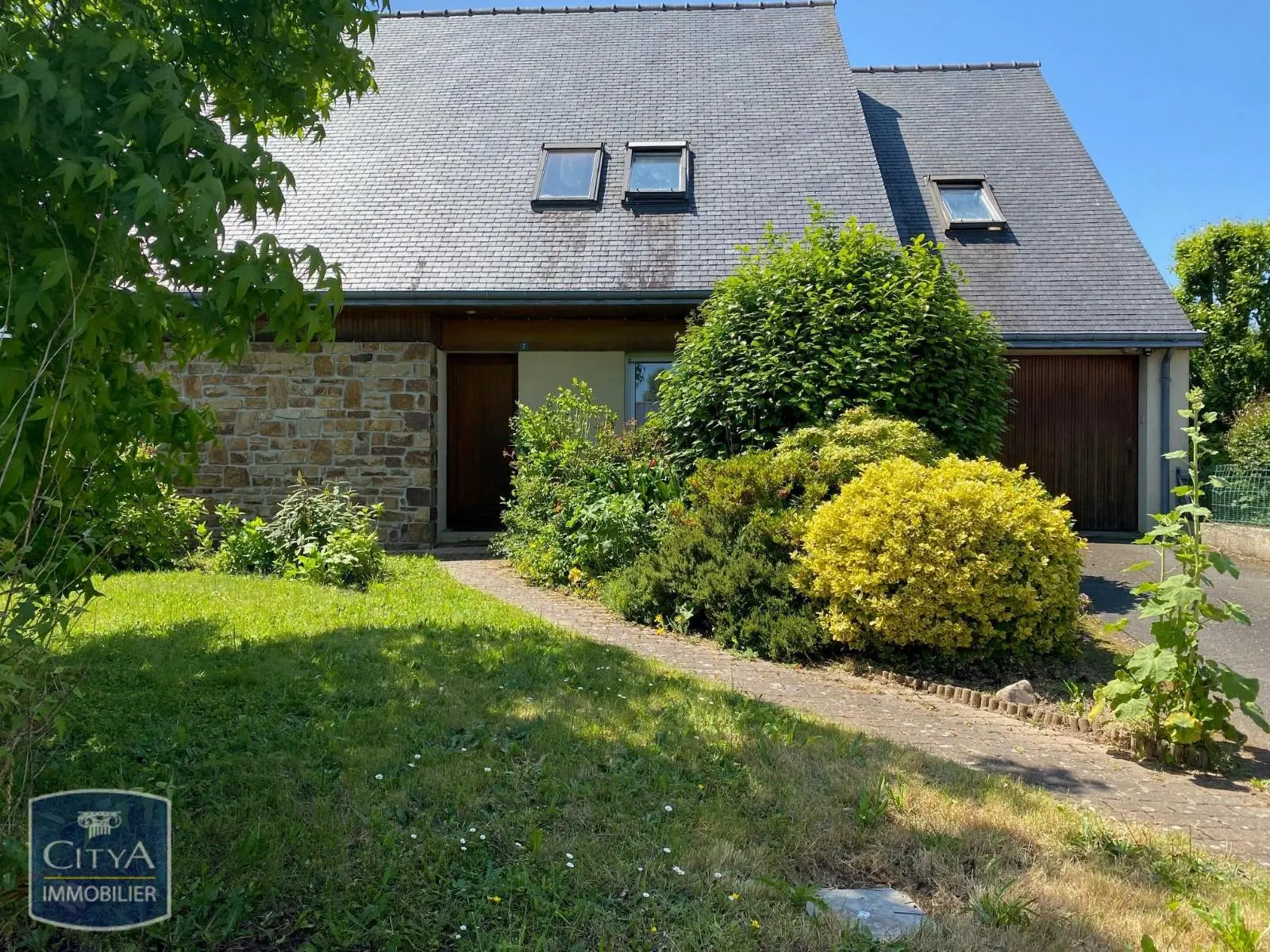 Photo 1 Maison 8 pièces 152m²