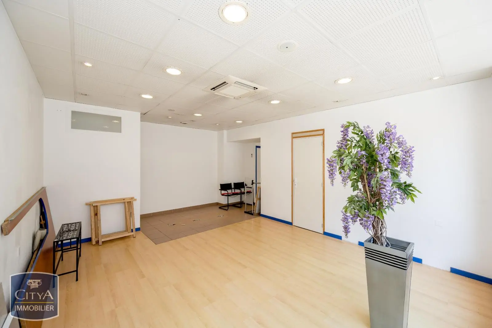 Photo 3 Local Commercial 169m²