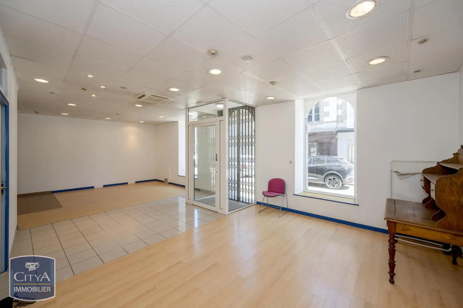 Photo 2 Local Commercial 169m²