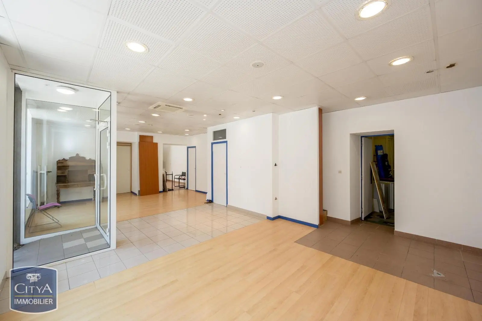 Photo 6 Local Commercial 169m²
