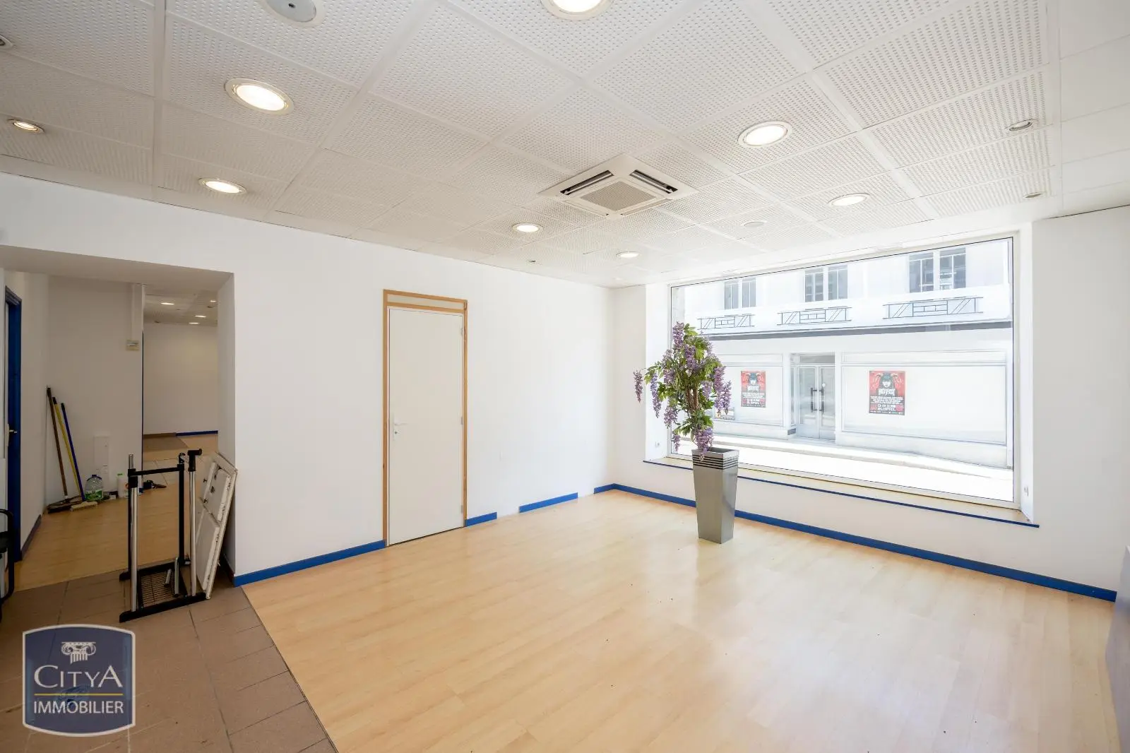 Photo 4 Local Commercial 169m²